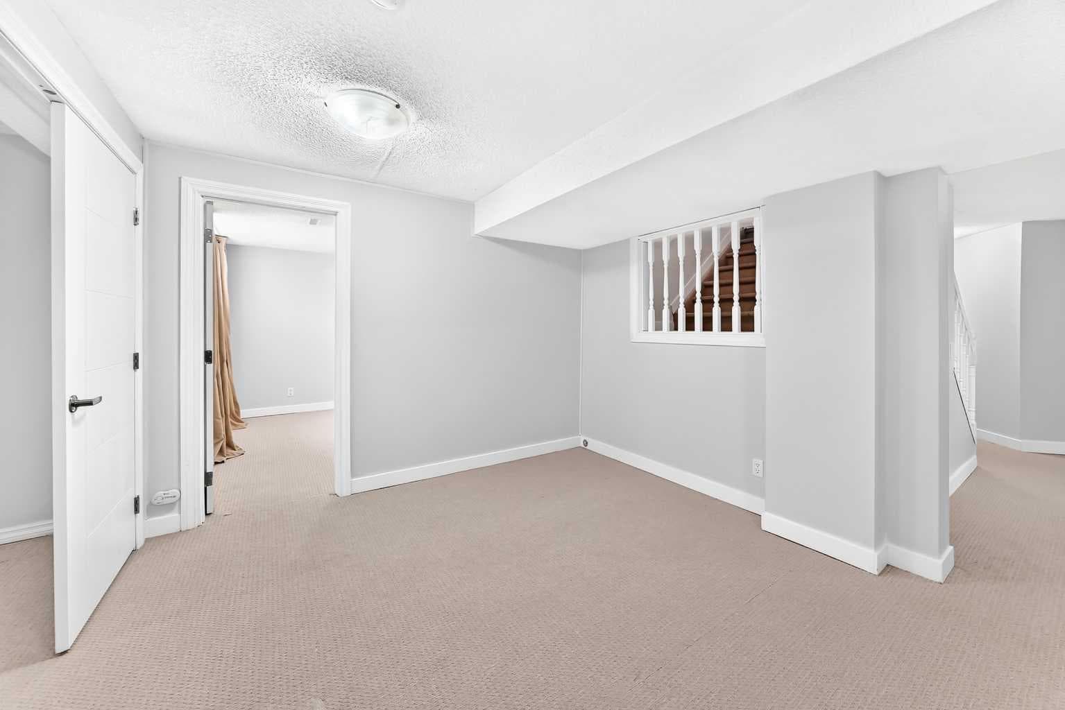 147 Macewan Drive NW