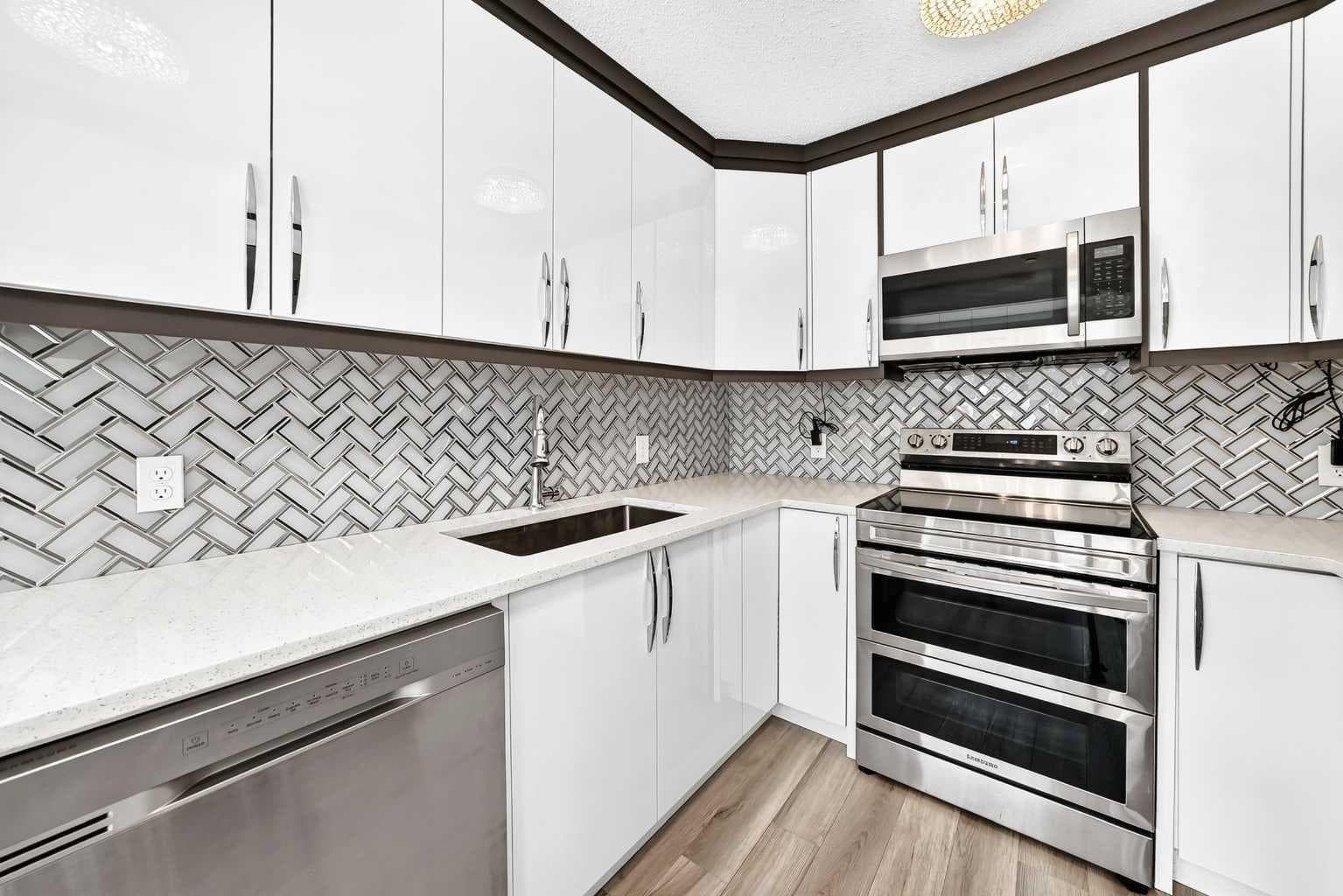 147 Macewan Drive NW