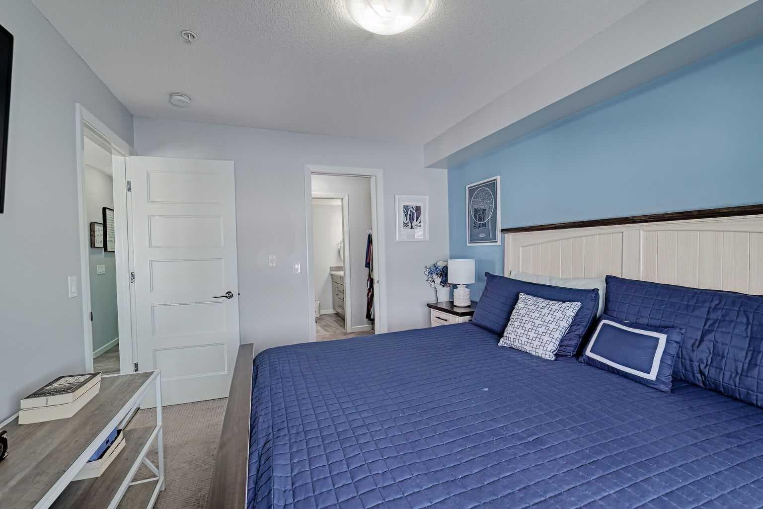 2307, 450 Kincora Glen Road NW
