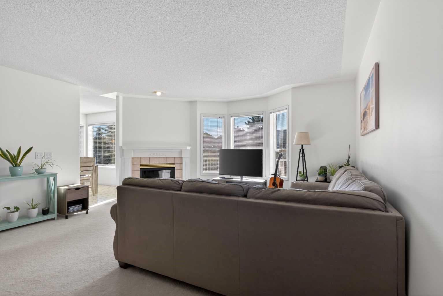 320 Sierra Morena Green SW