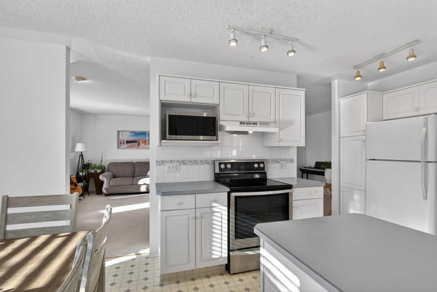 320 Sierra Morena Green SW