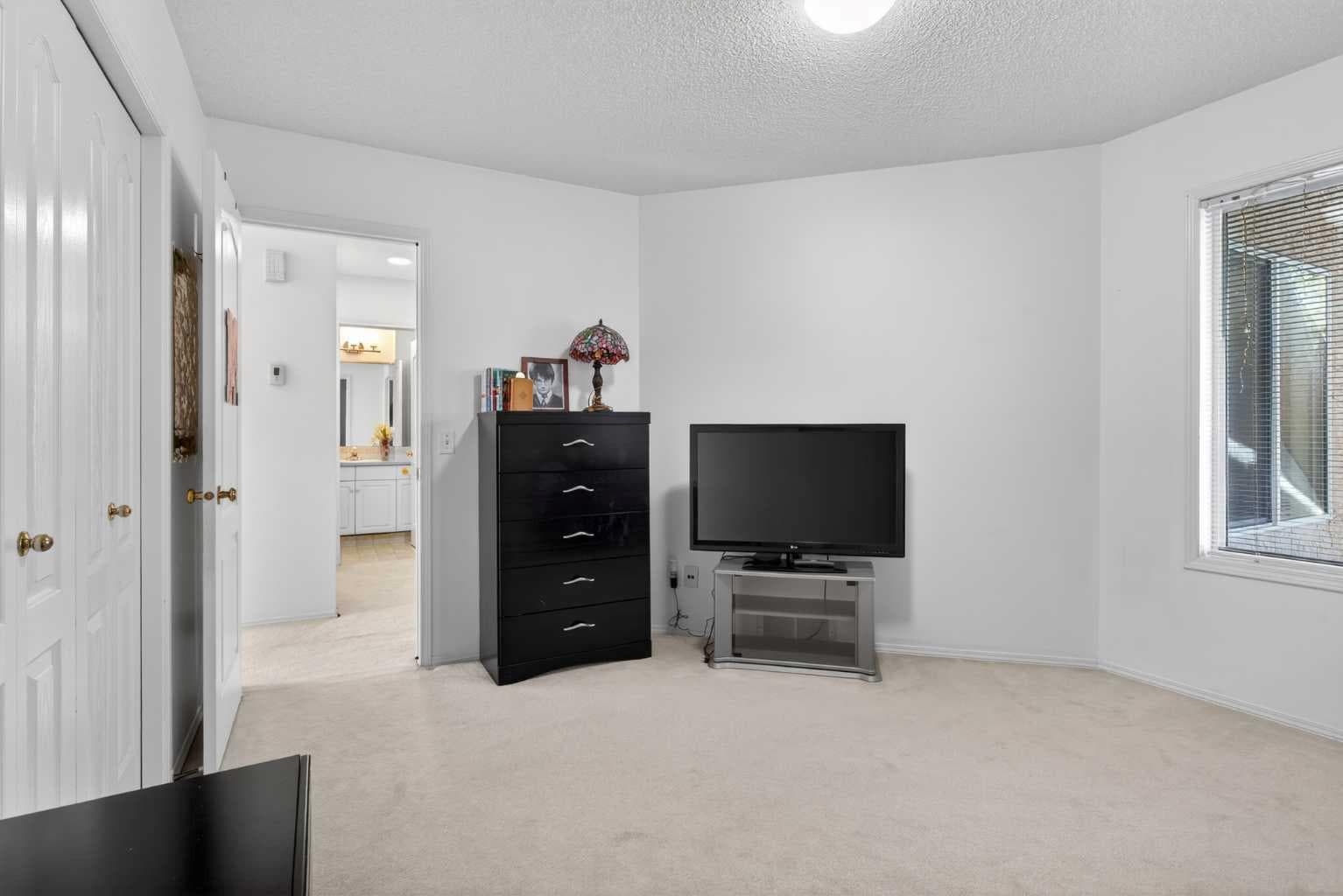 320 Sierra Morena Green SW
