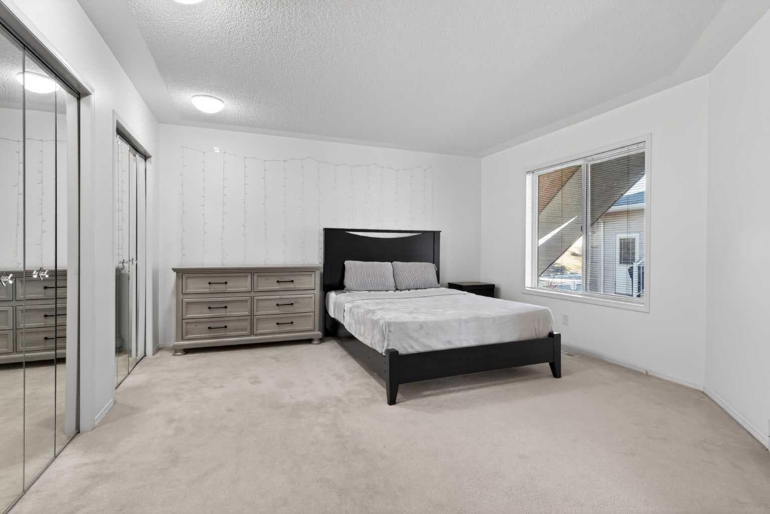 320 Sierra Morena Green SW