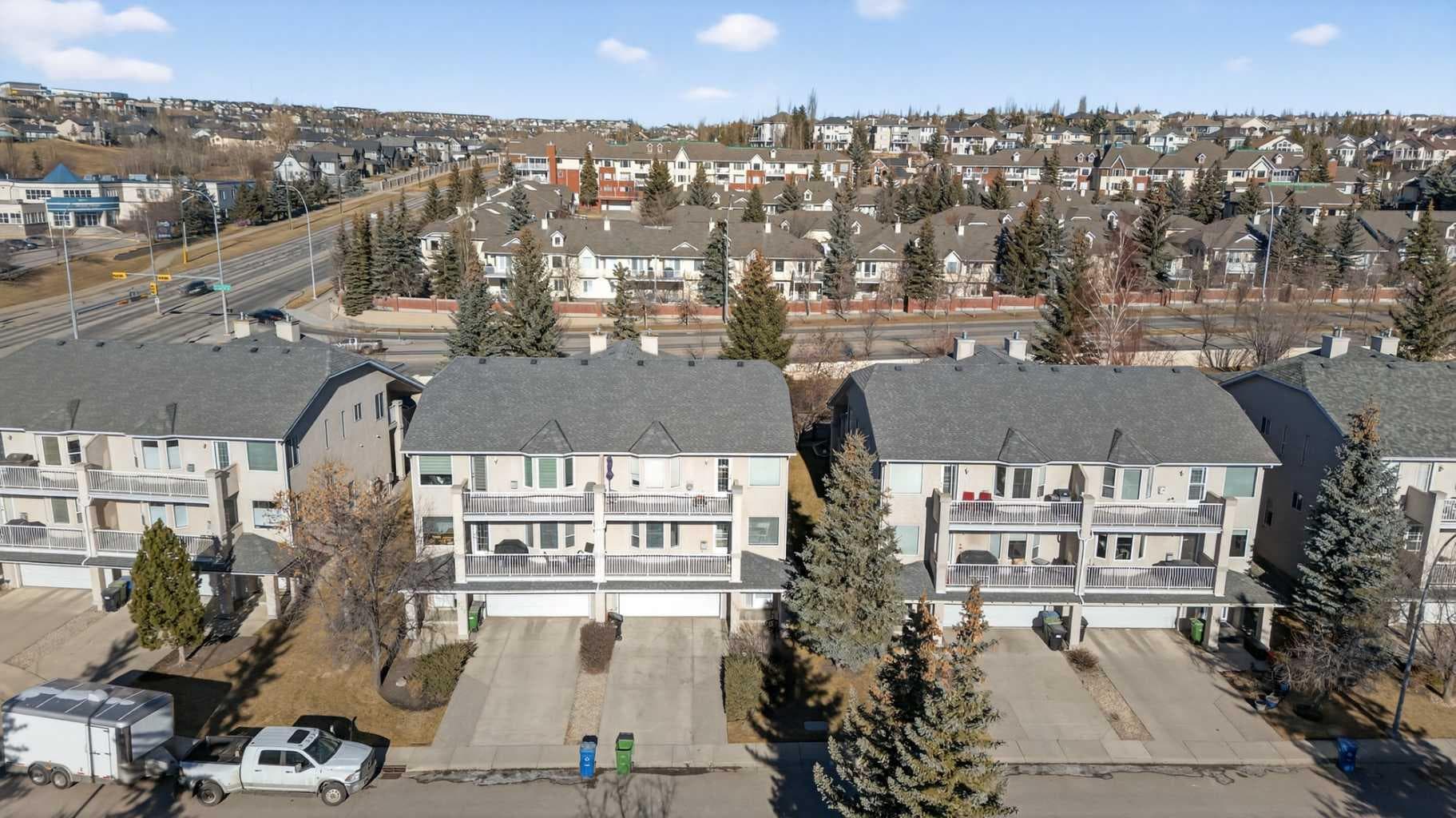 320 Sierra Morena Green SW