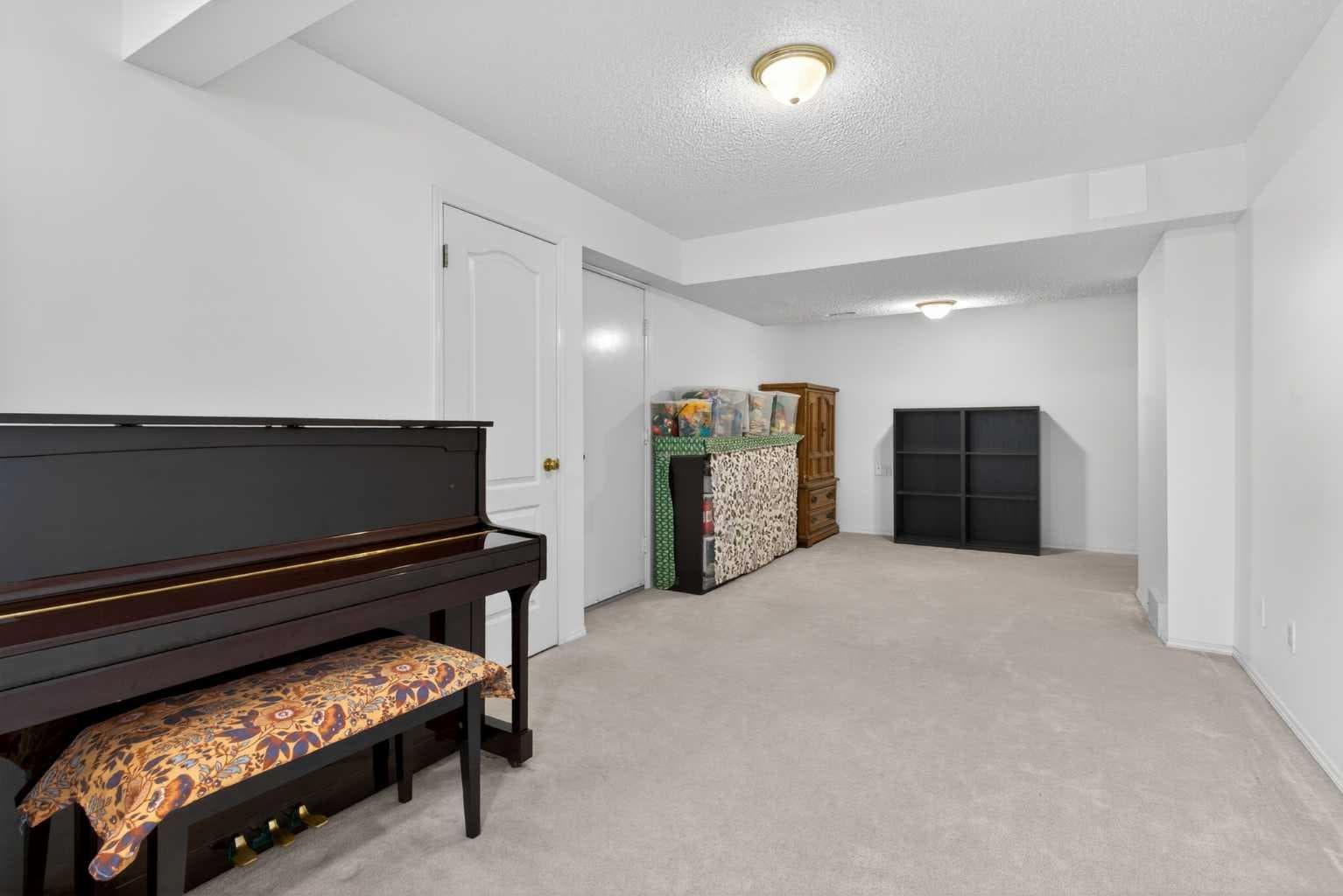 320 Sierra Morena Green SW