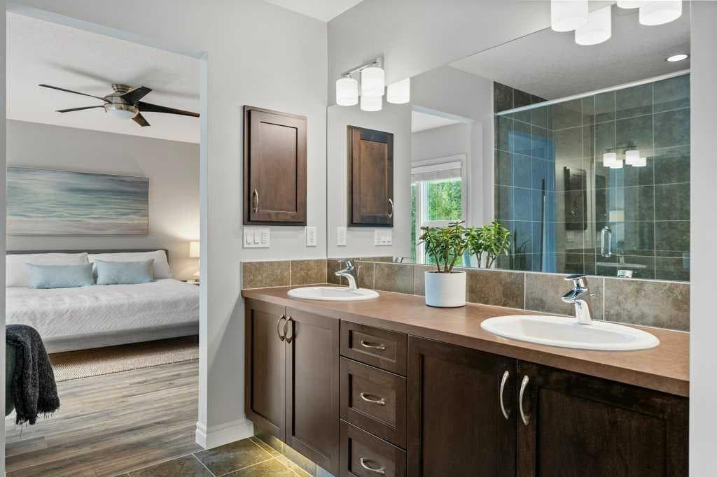 57 Riviera View 