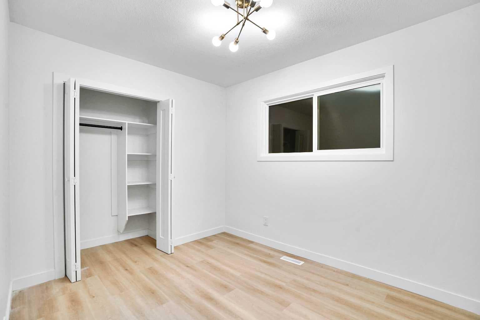 52 Franklin Drive SE