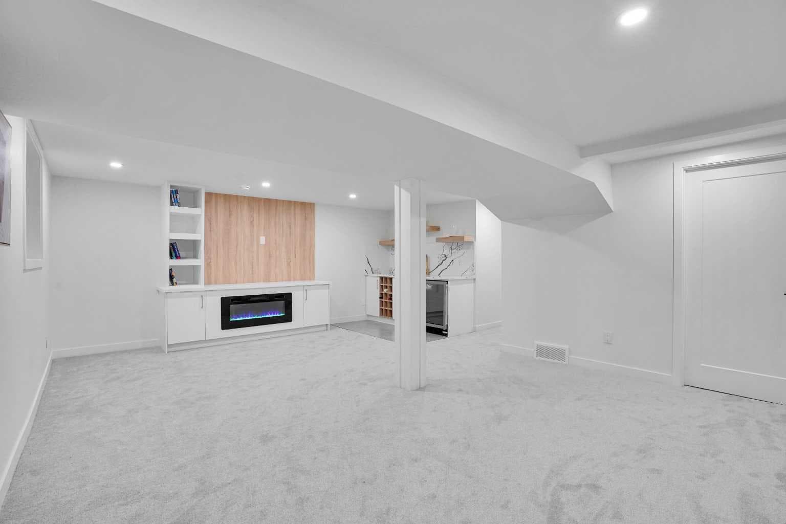 52 Franklin Drive SE