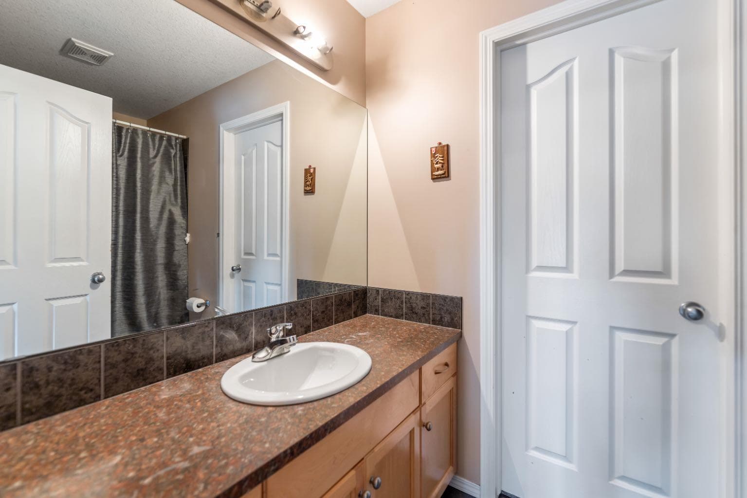 20 Saddlecrest Terrace NE