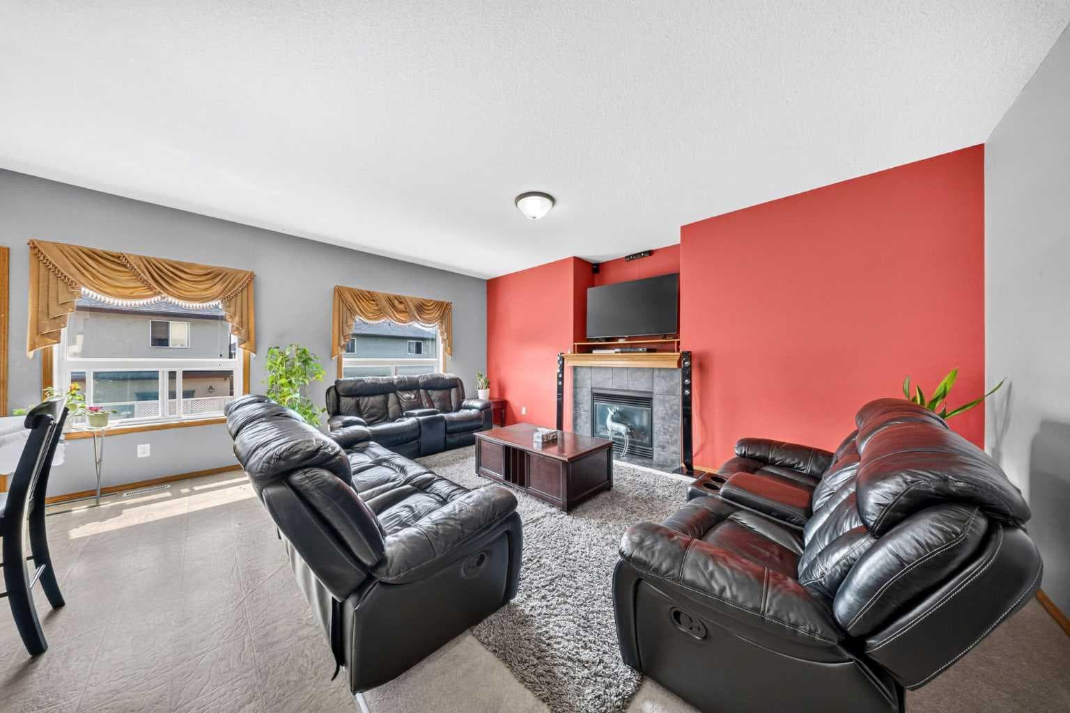 154 Saddleland Close NE