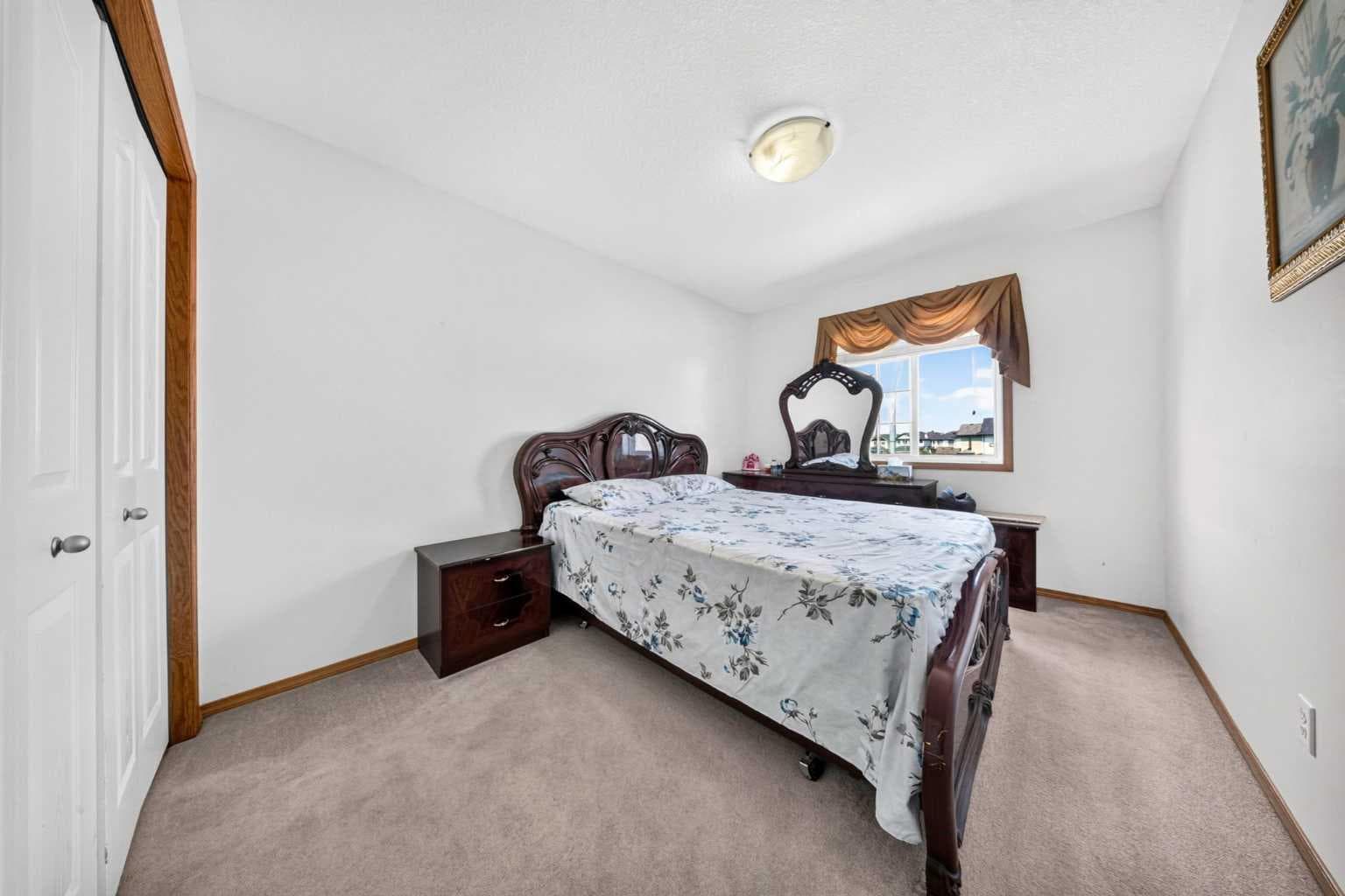 154 Saddleland Close NE