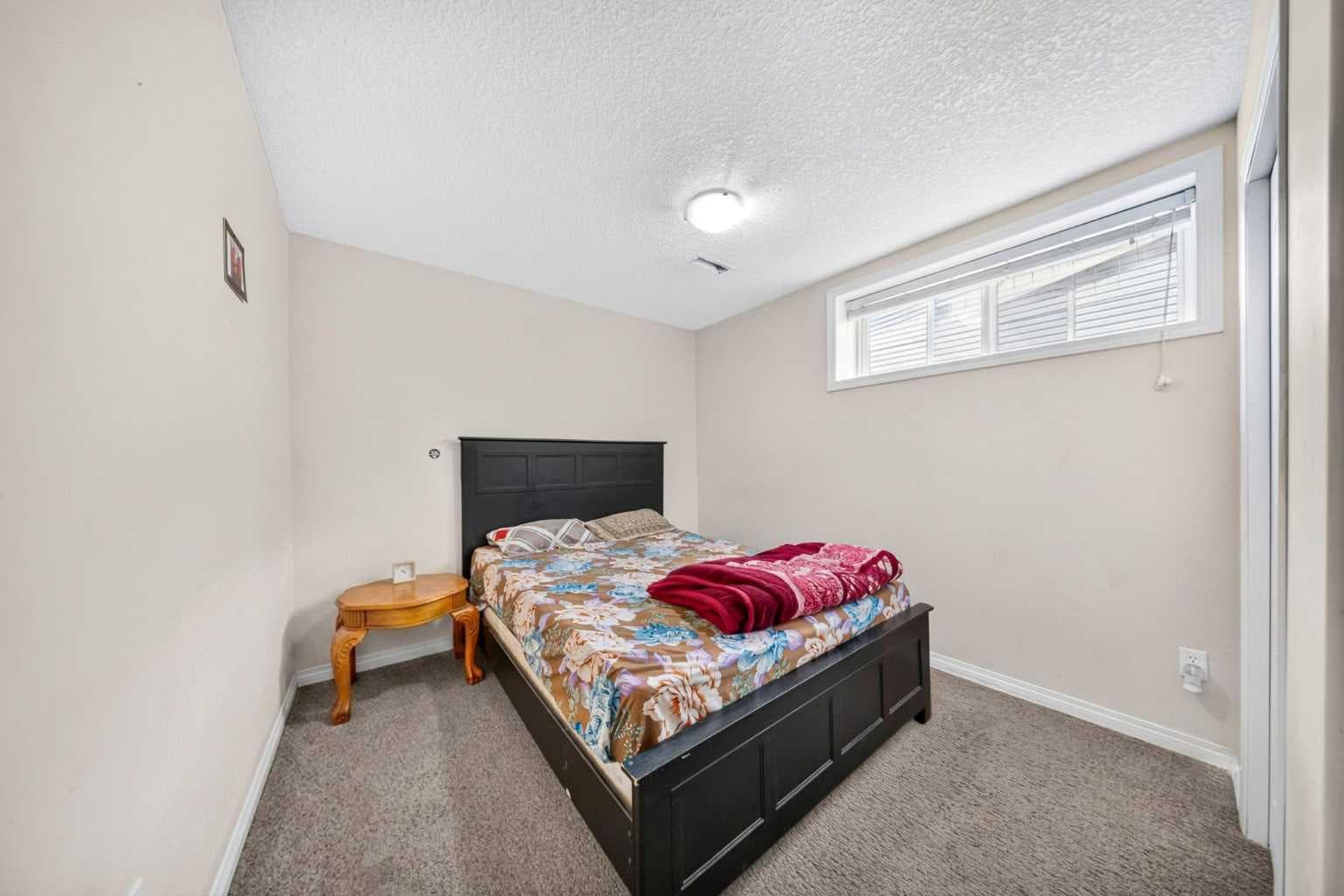 154 Saddleland Close NE