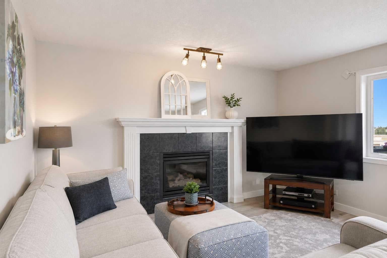 122 Sceptre Close NW