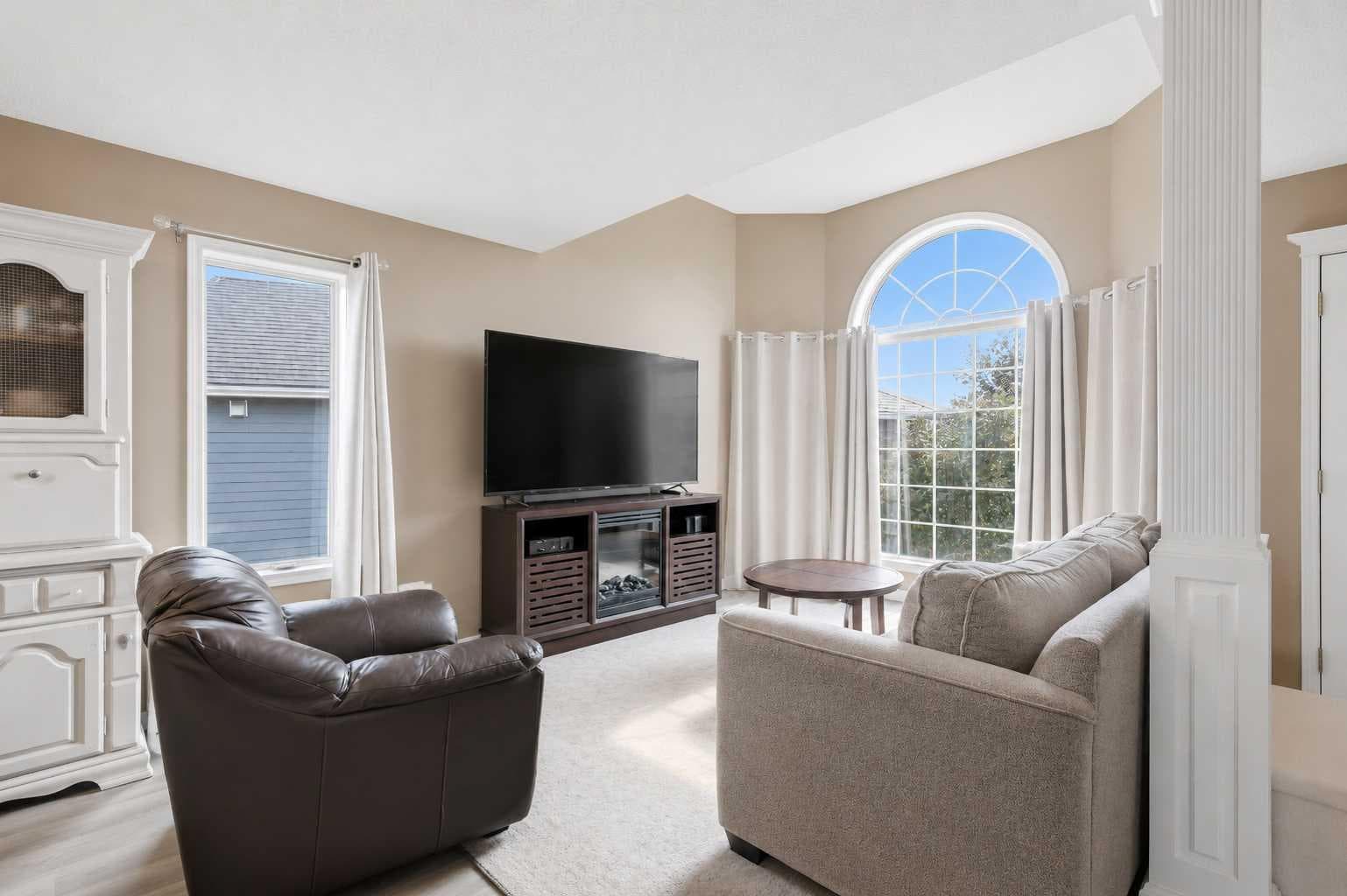 122 Sceptre Close NW