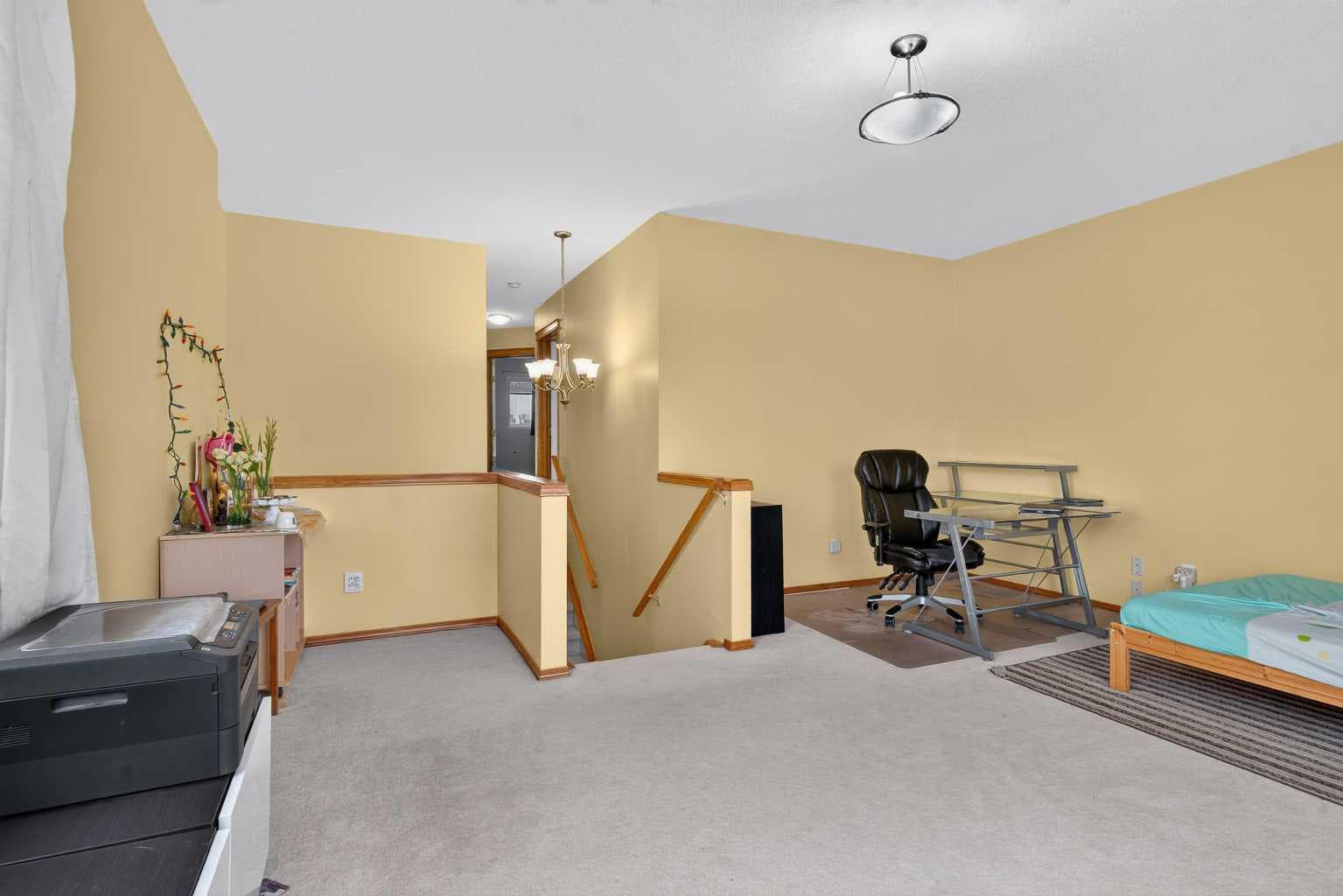 45 Arbour Crest Terrace NW