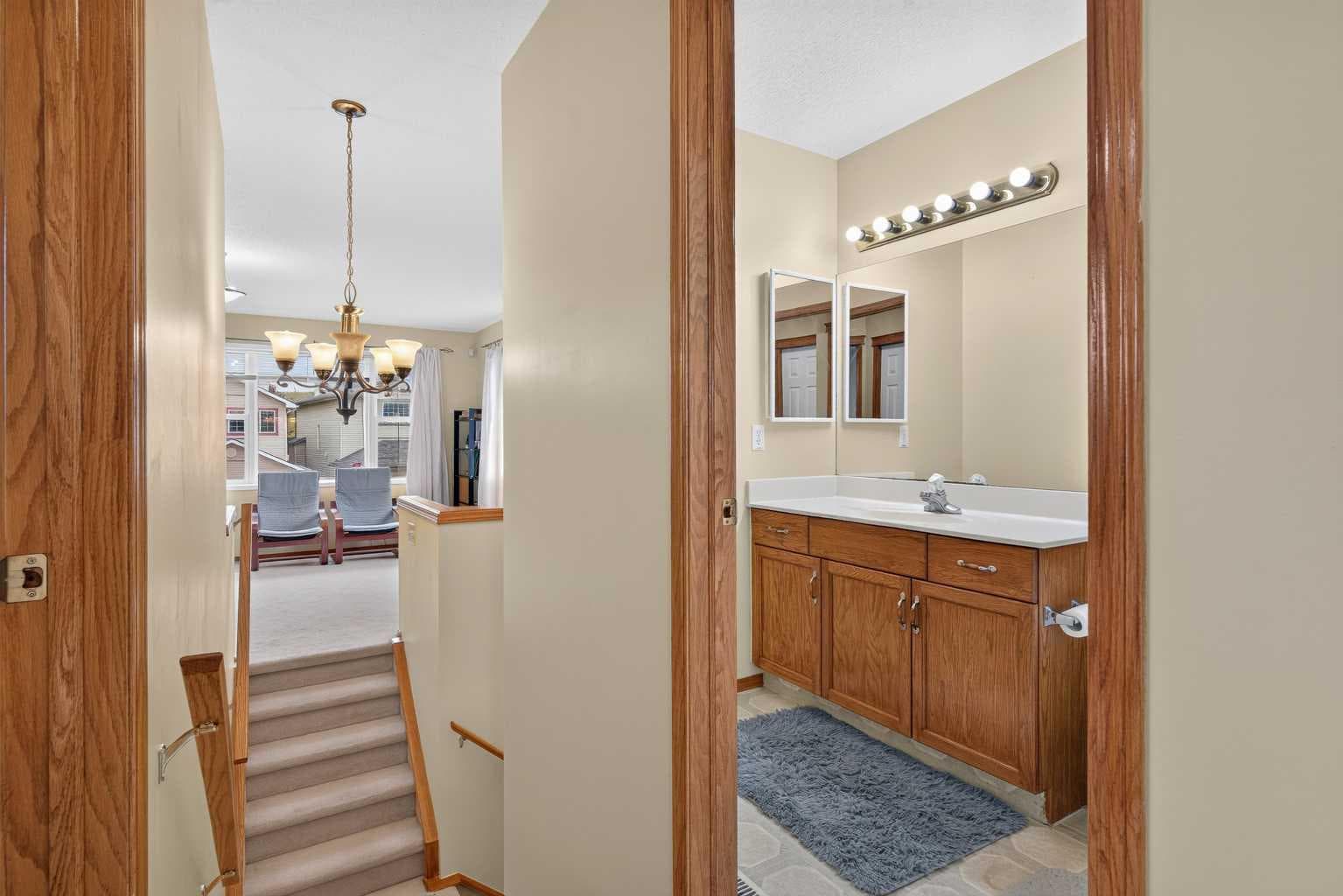 45 Arbour Crest Terrace NW