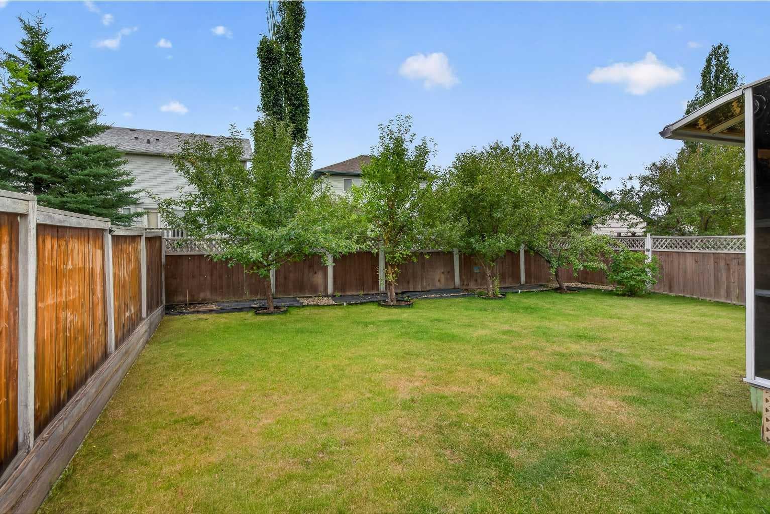 45 Arbour Crest Terrace NW