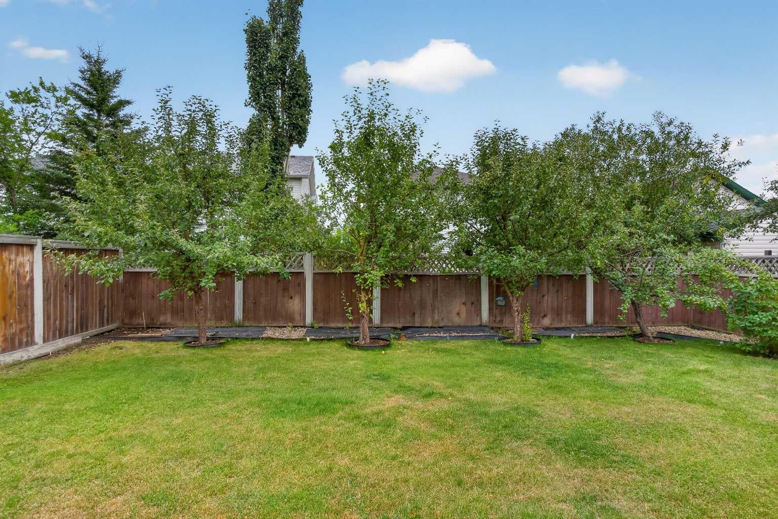 45 Arbour Crest Terrace NW