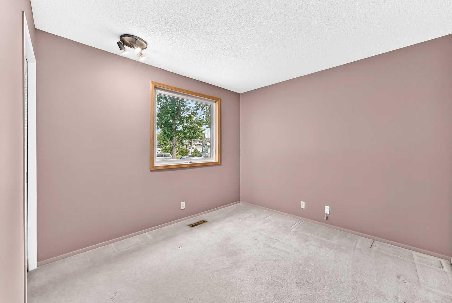 128 Erin Woods Drive SE