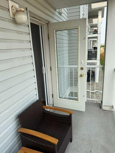 205, 3205 Valleyview Park SE