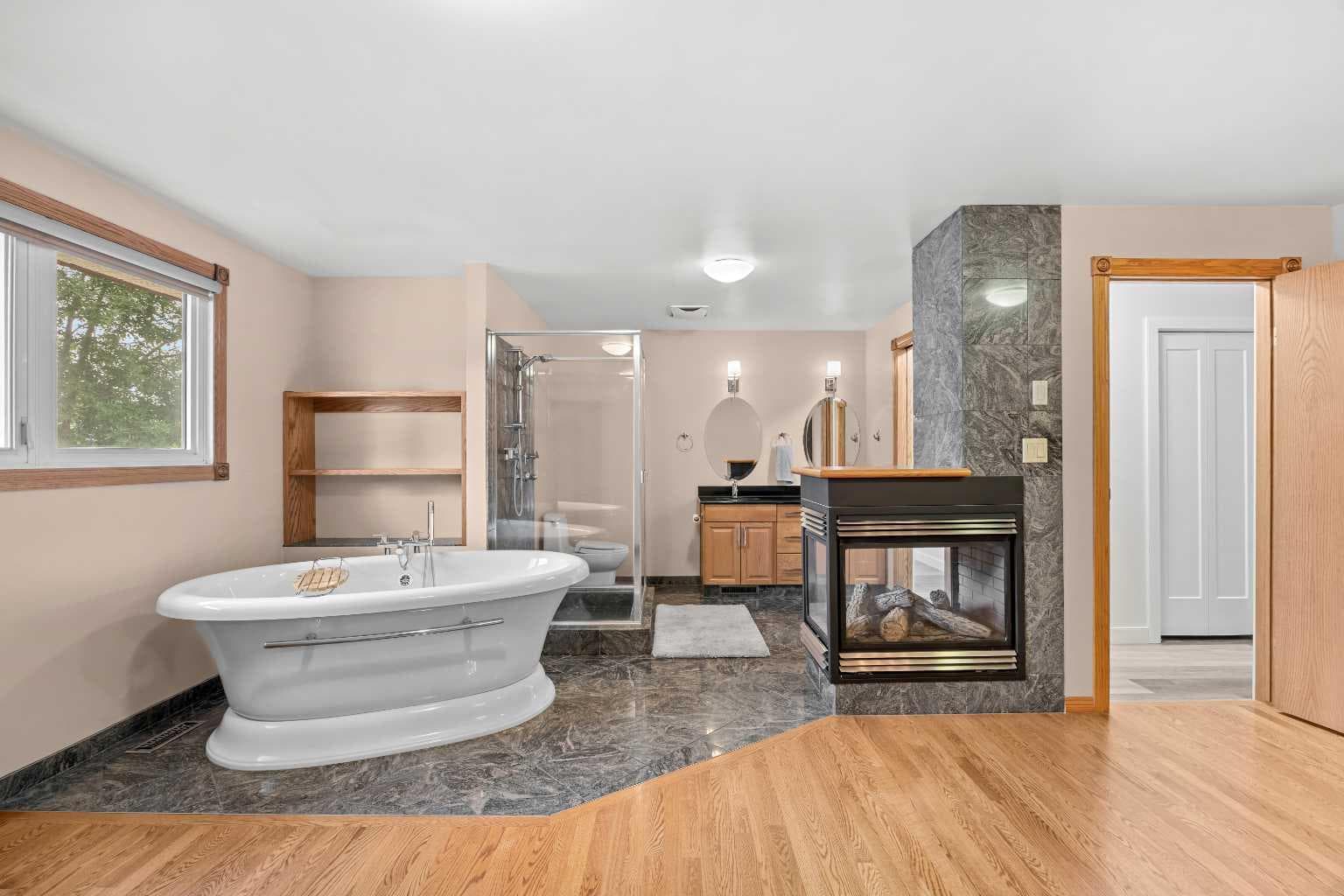 239 Lynnover Place SE