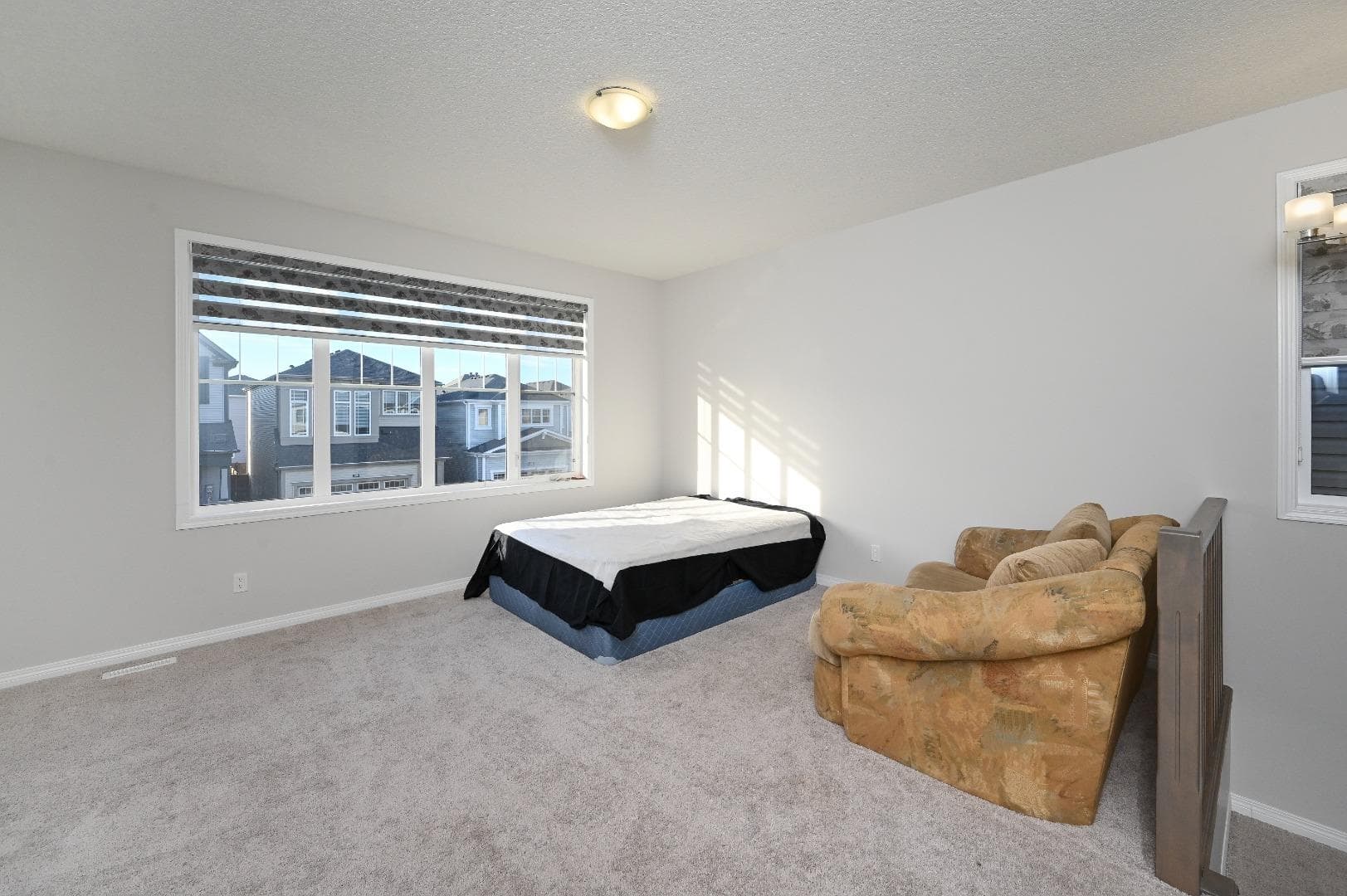 64 Cityside Common NE