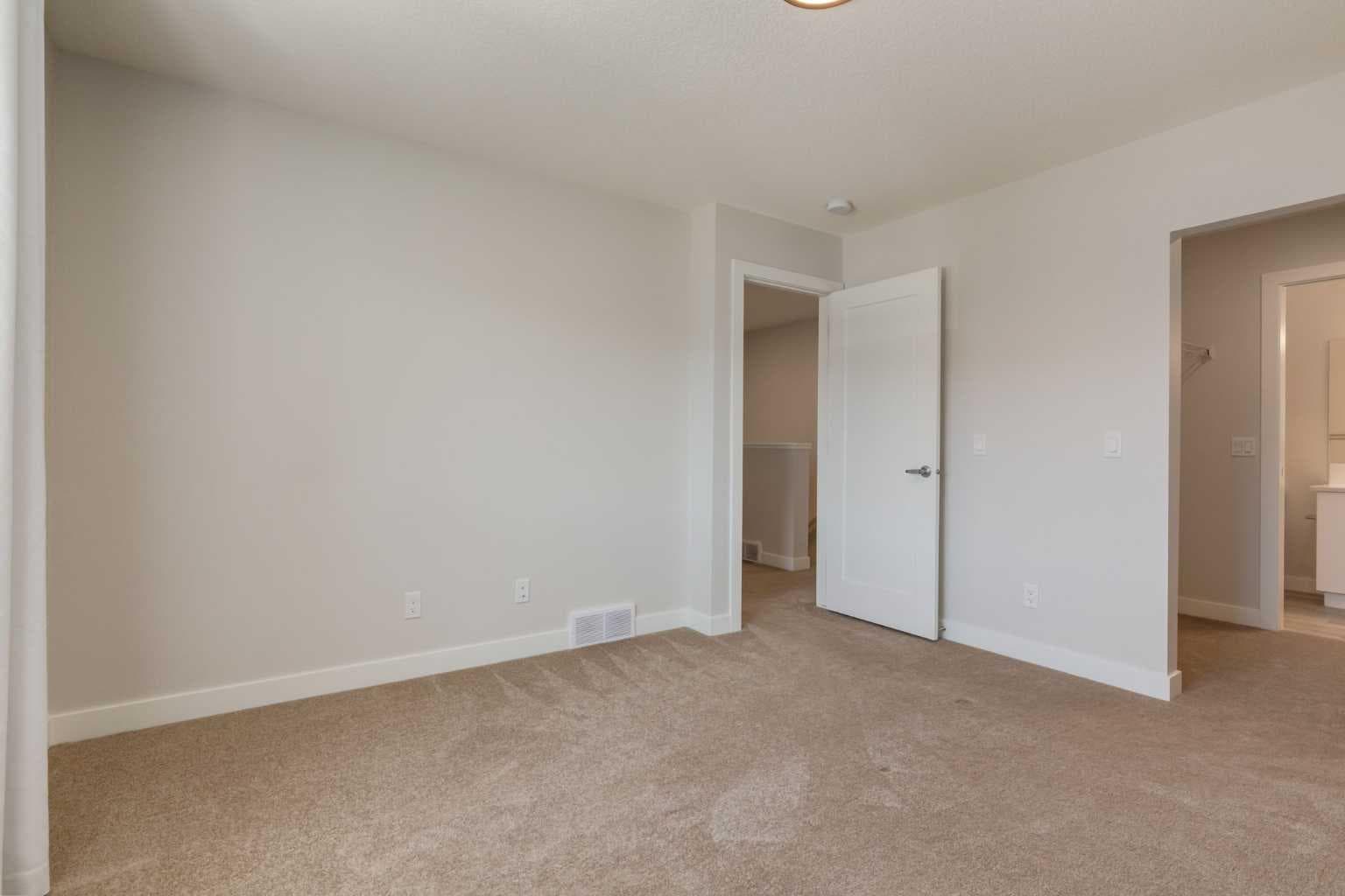 31 Tuscany Summit Square NW
