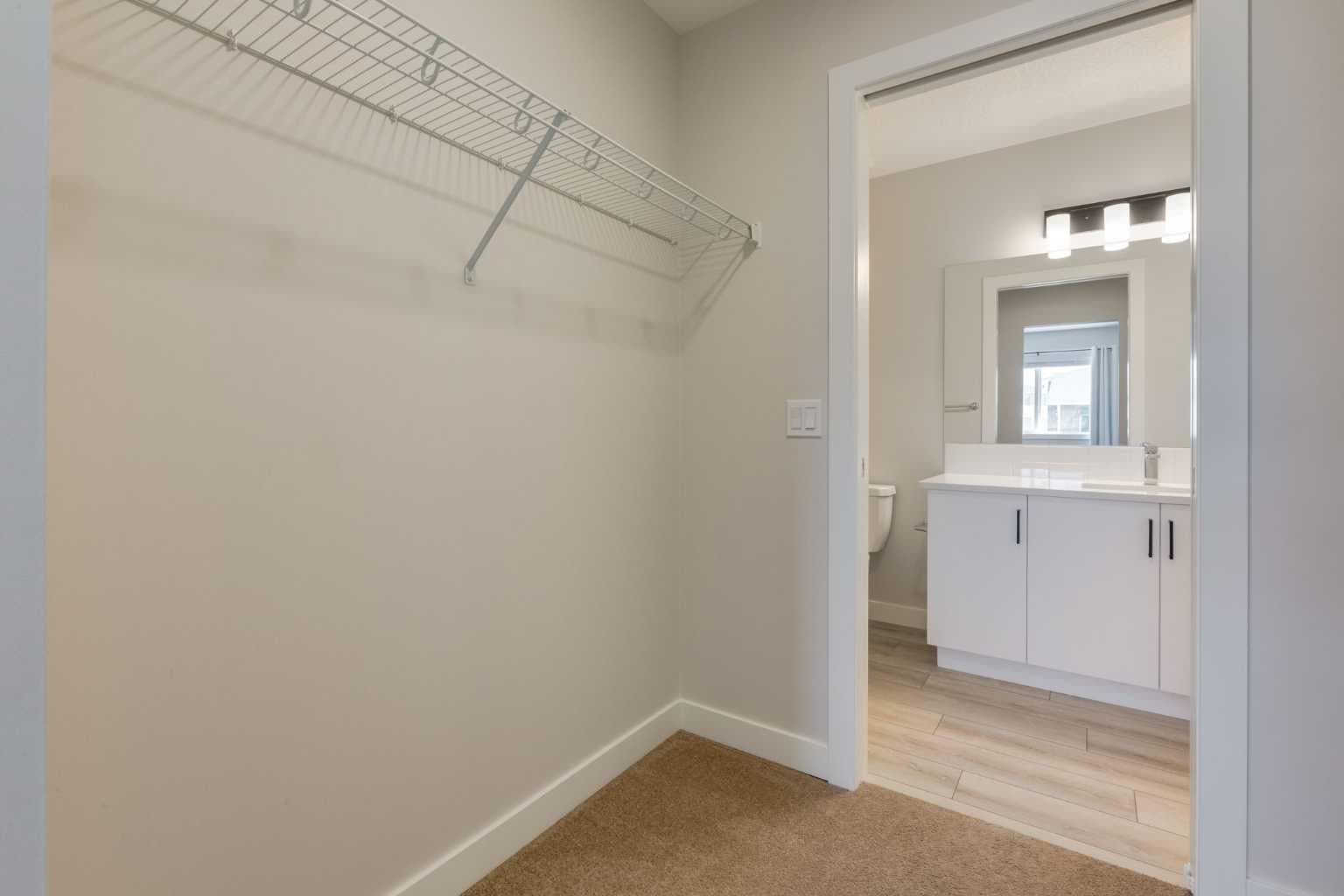 31 Tuscany Summit Square NW