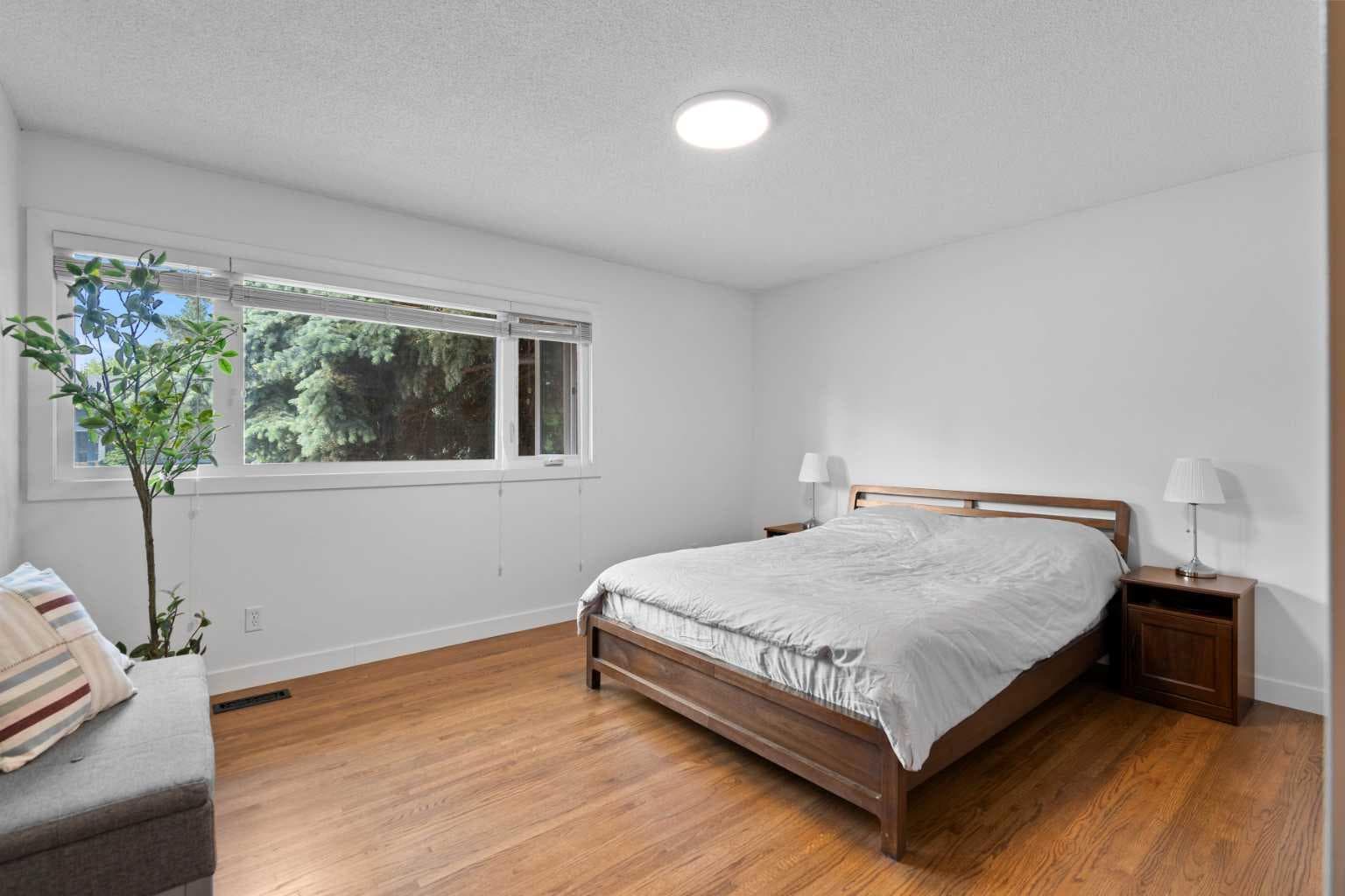 20 Mapleburn Drive SE