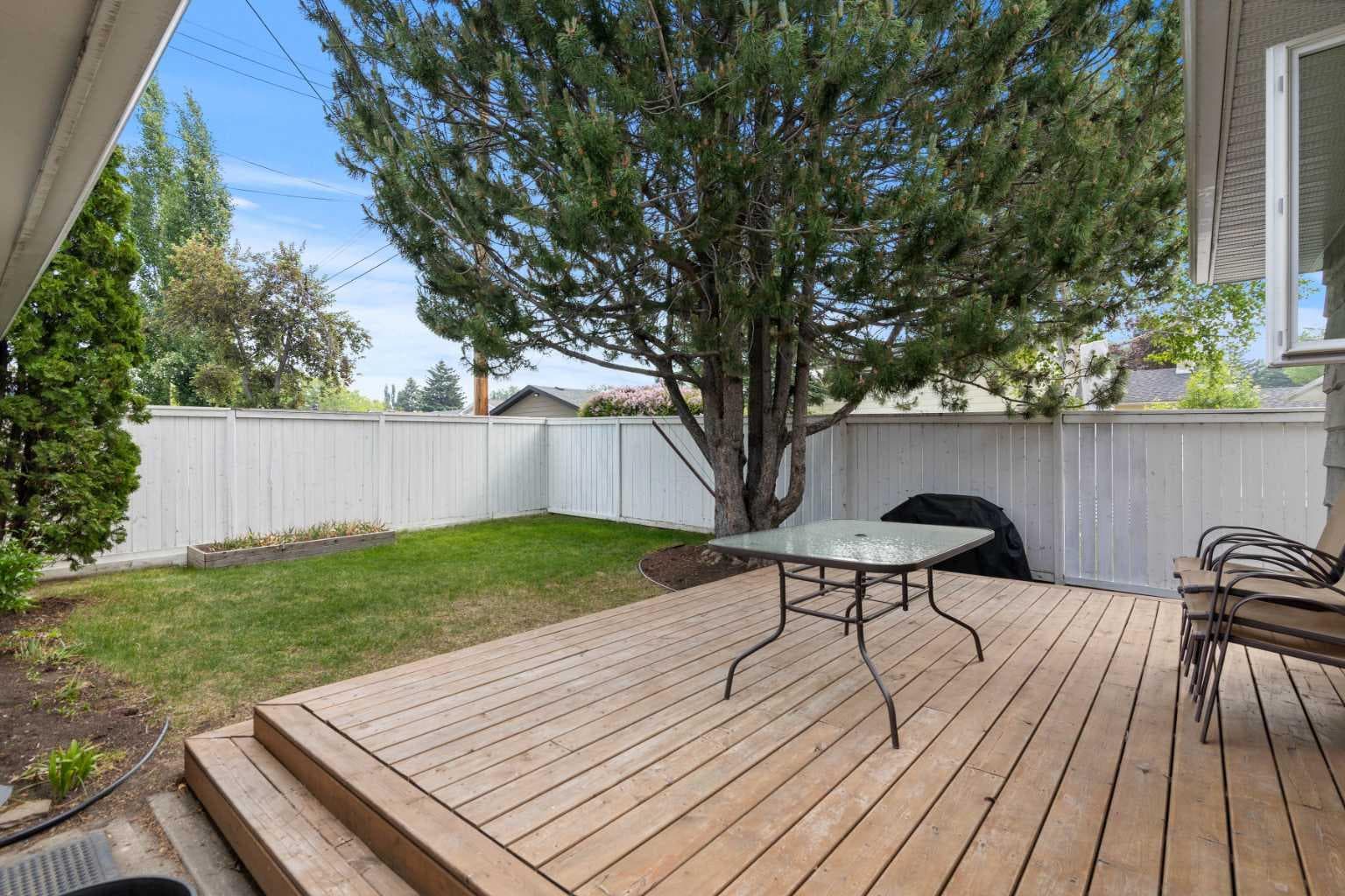 20 Mapleburn Drive SE