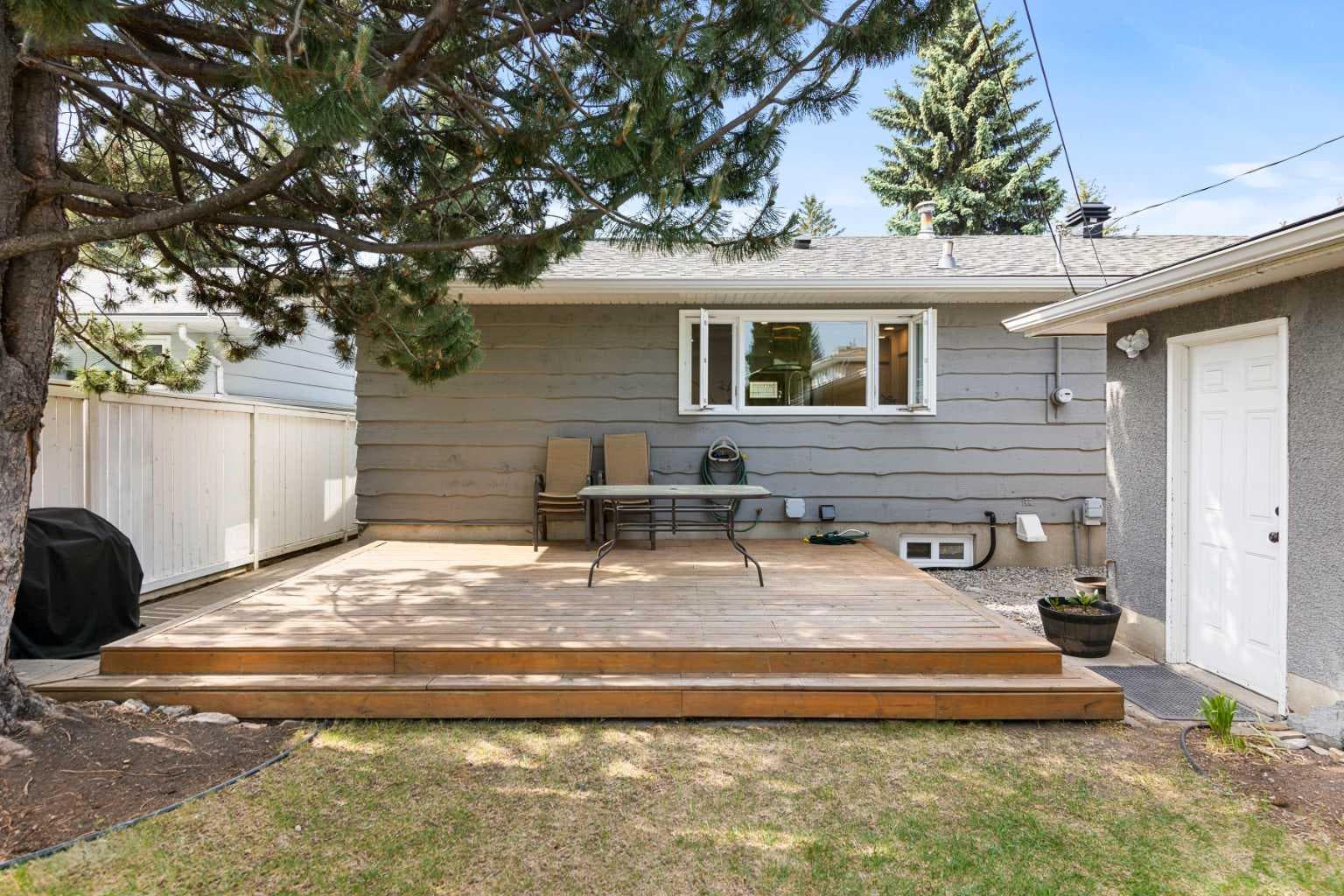 20 Mapleburn Drive SE