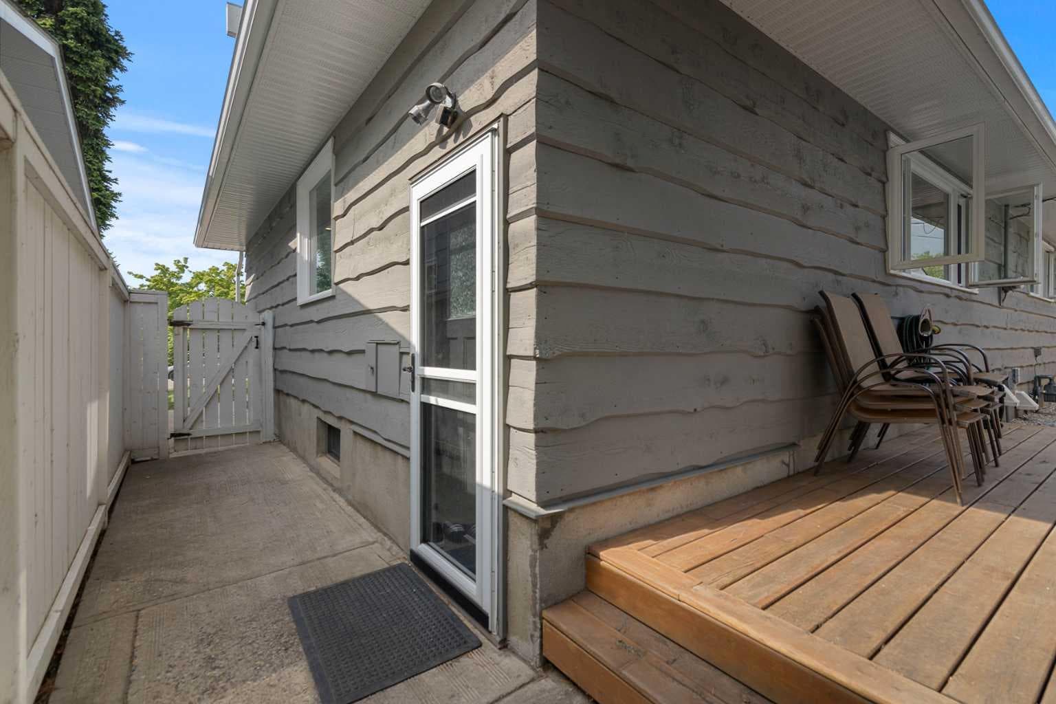 20 Mapleburn Drive SE