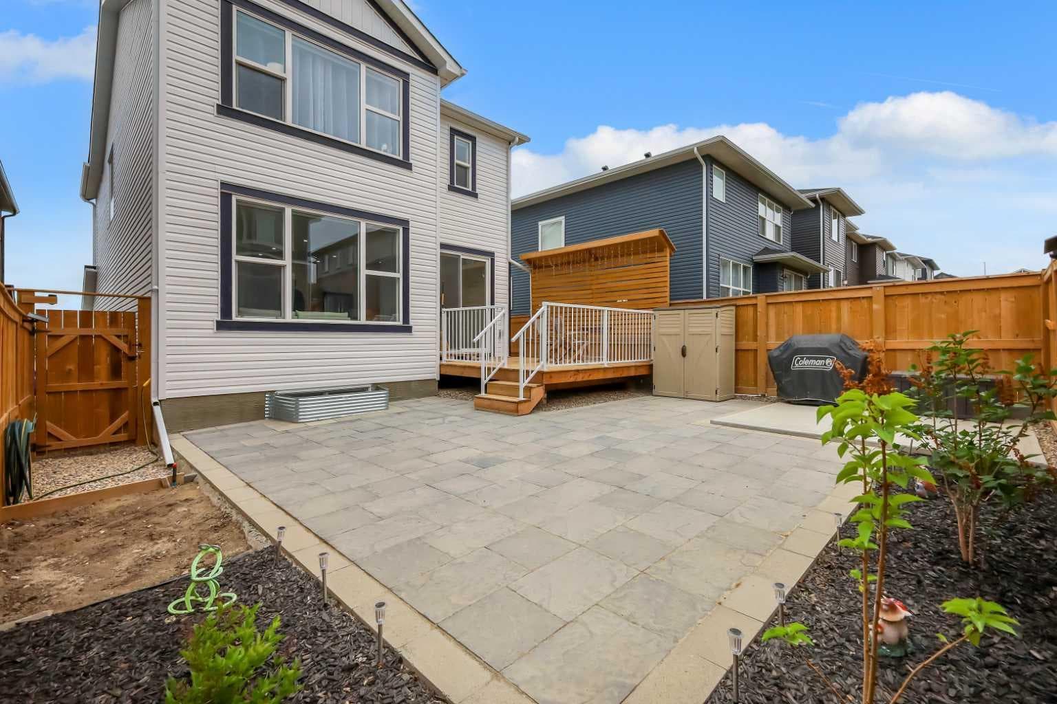 89 Amblehurst Gardens NW