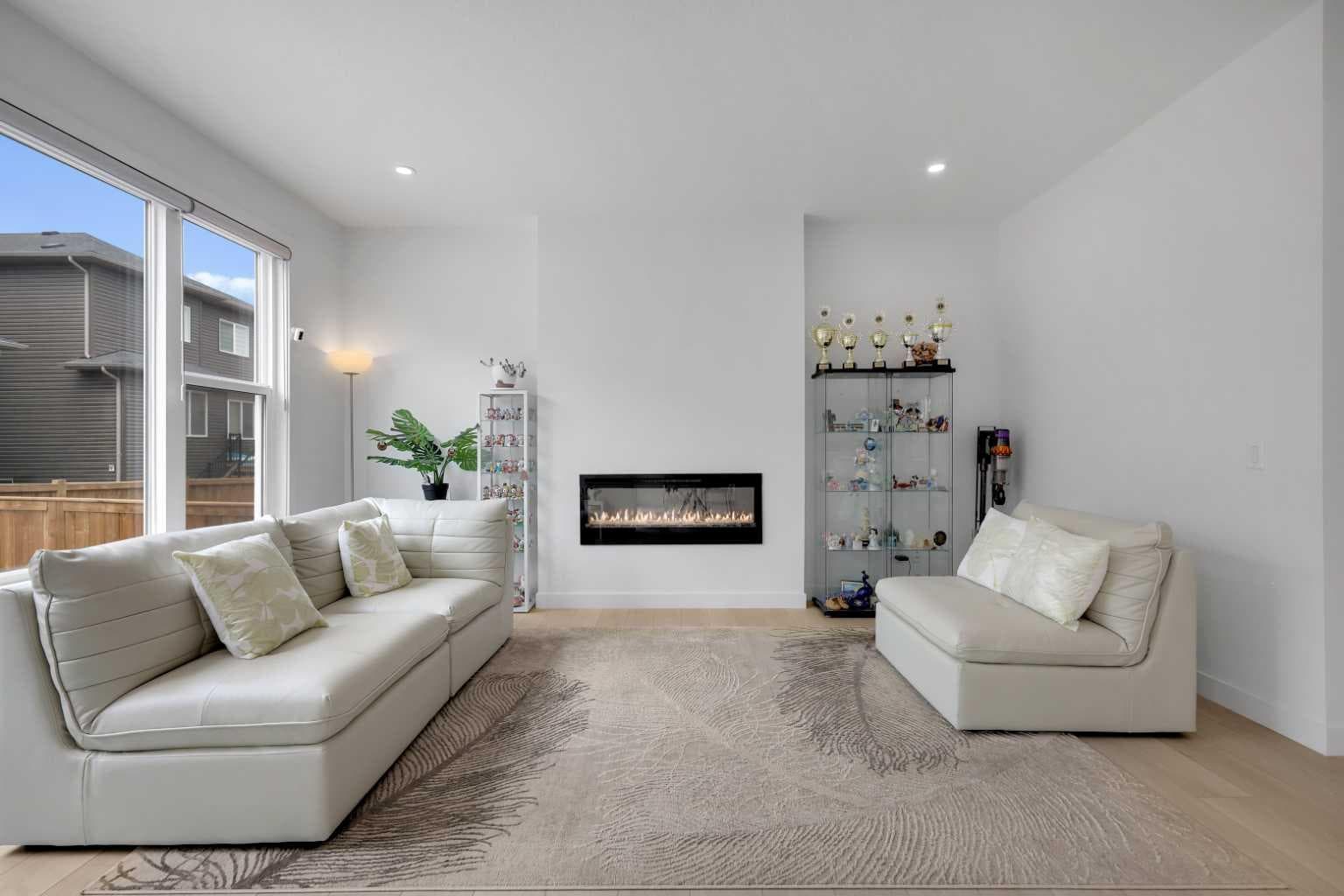 89 Amblehurst Gardens NW