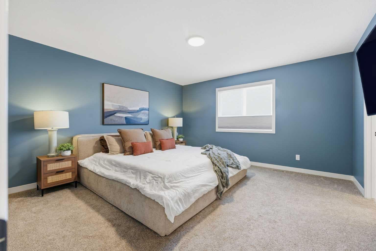 557 Baywater Manor SW