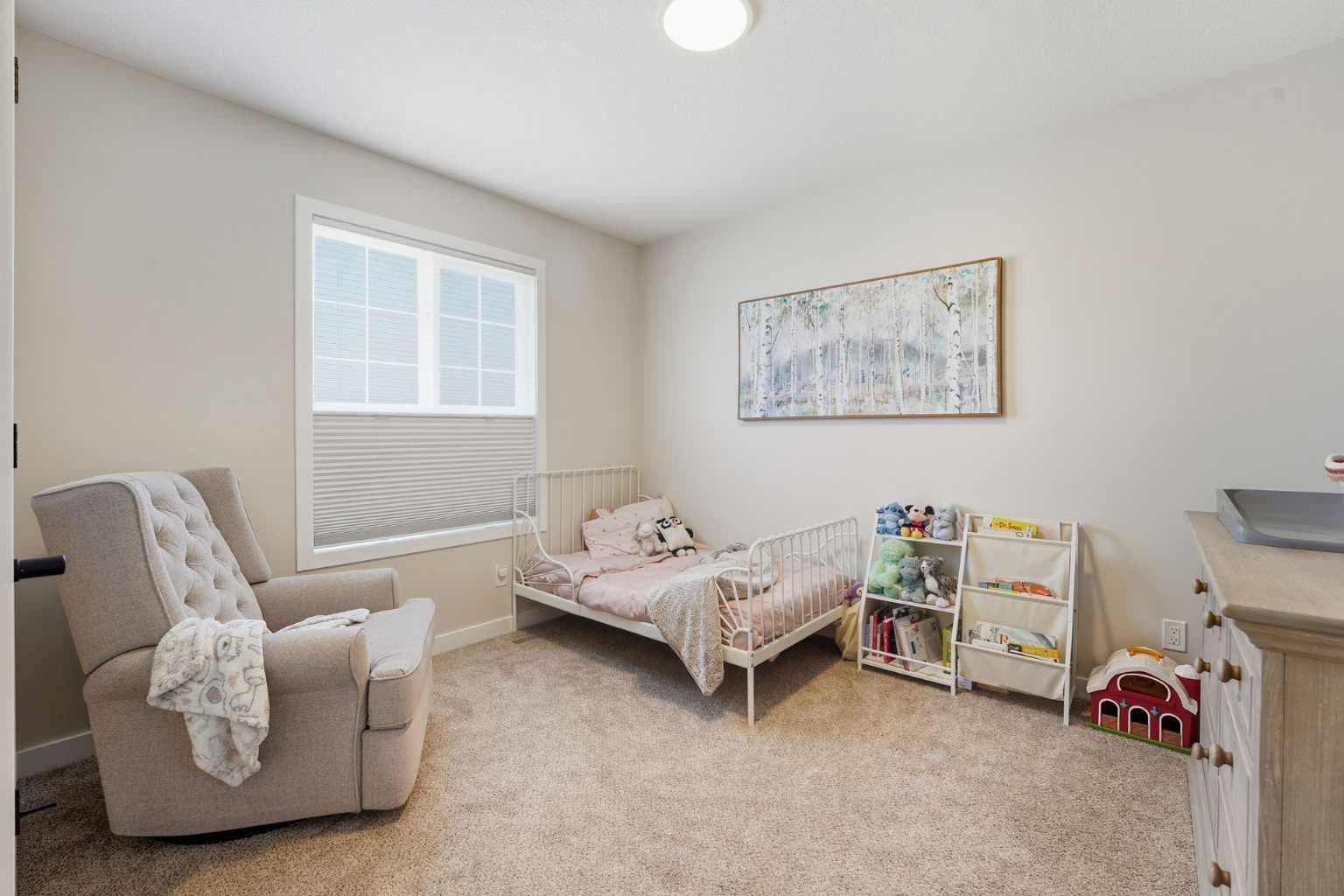 557 Baywater Manor SW