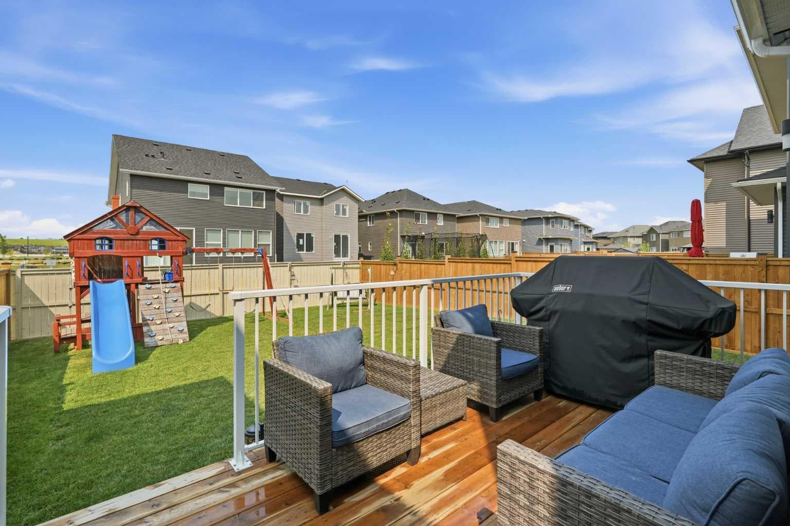 557 Baywater Manor SW