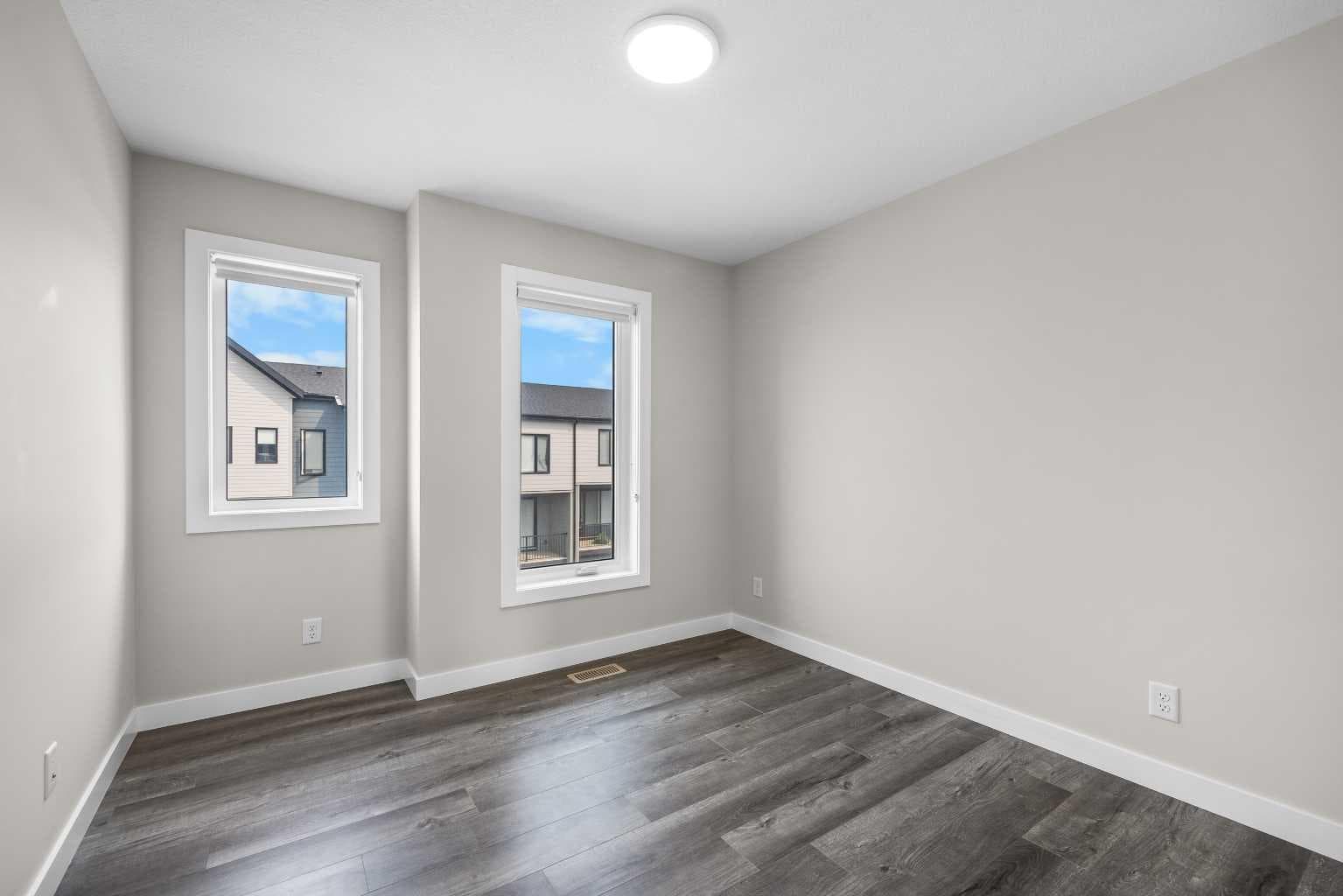 615 Evanston Link NW