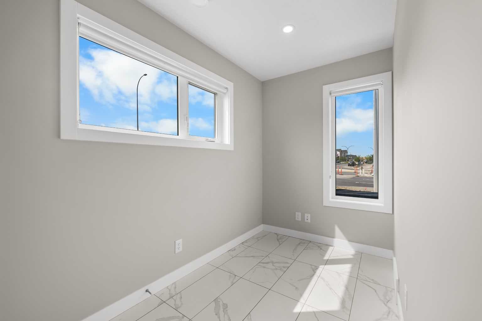 615 Evanston Link NW