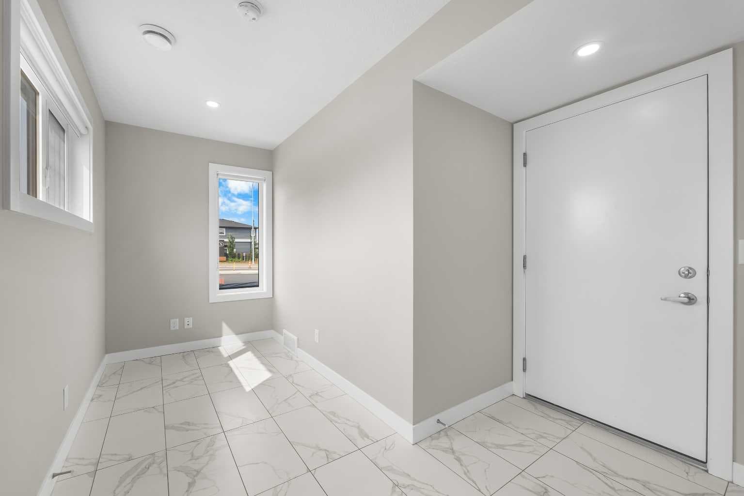 615 Evanston Link NW