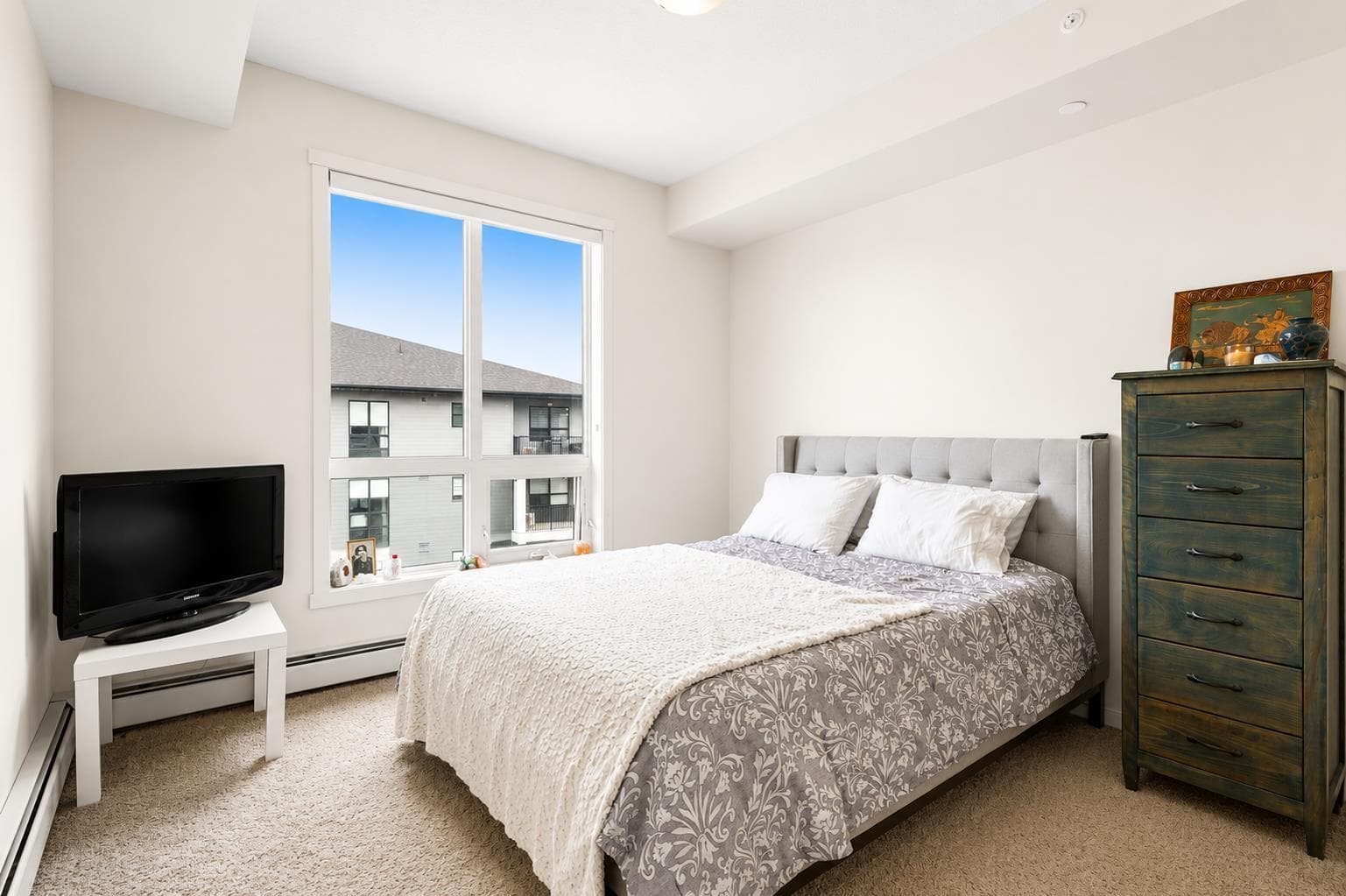 2401, 740 Legacy Village Road SE