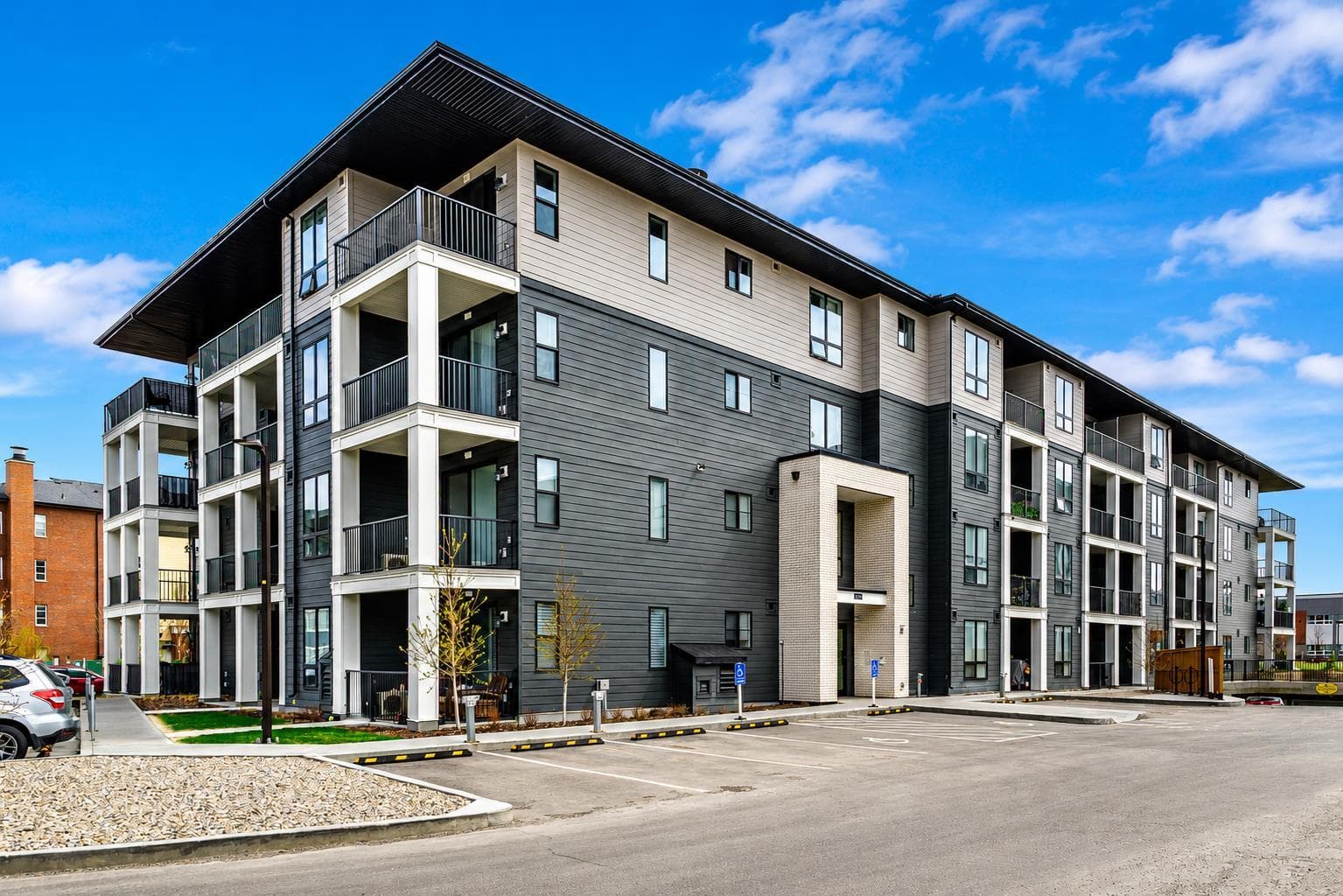 2401, 740 Legacy Village Road SE