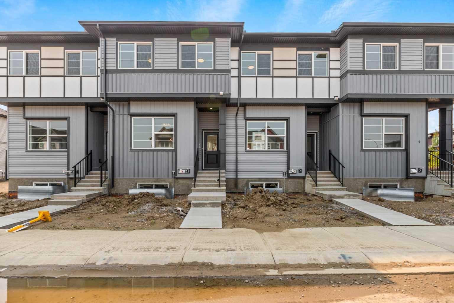 17 Savanna Place NE
