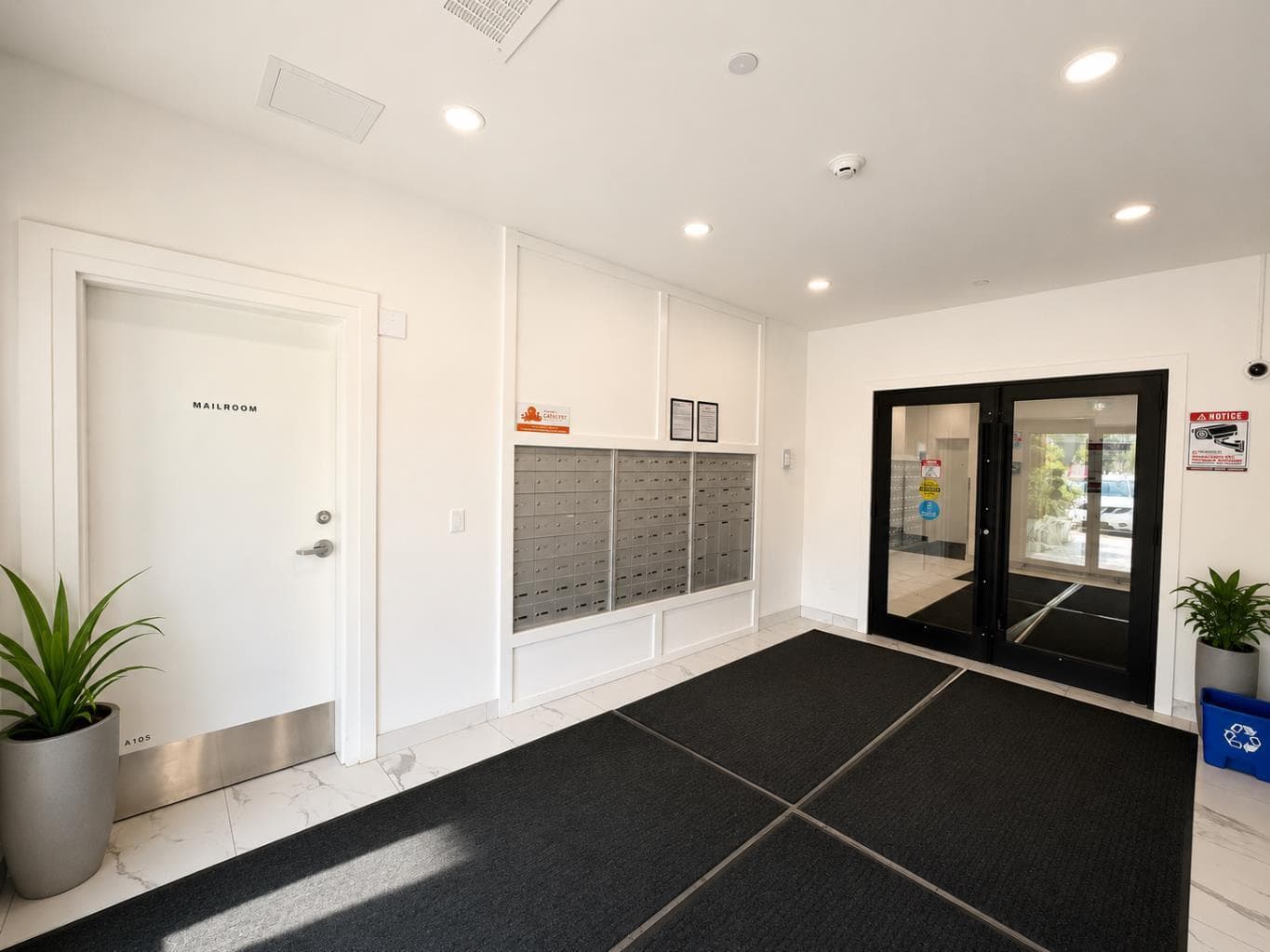 1614, 60 Skyview Ranch Road NE