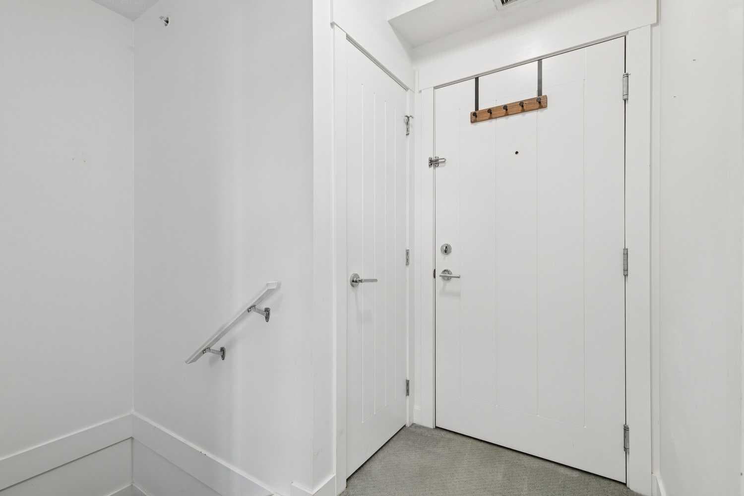225, 15 Aspenmont Heights SW