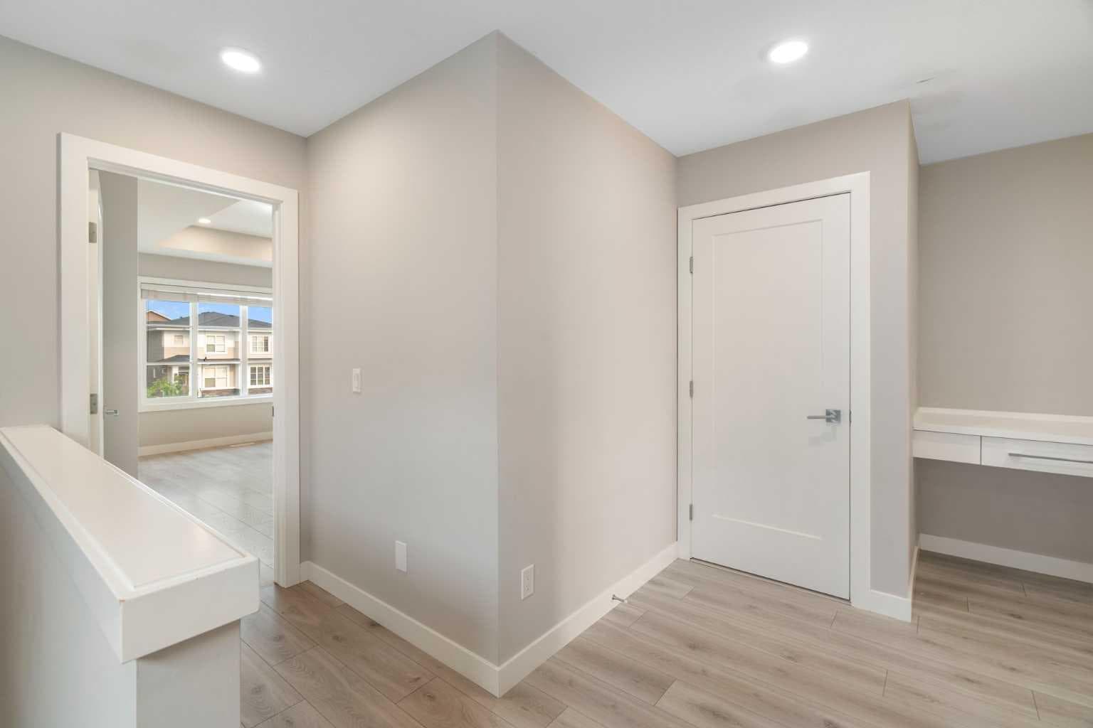 125 Corner Meadows Gate NE