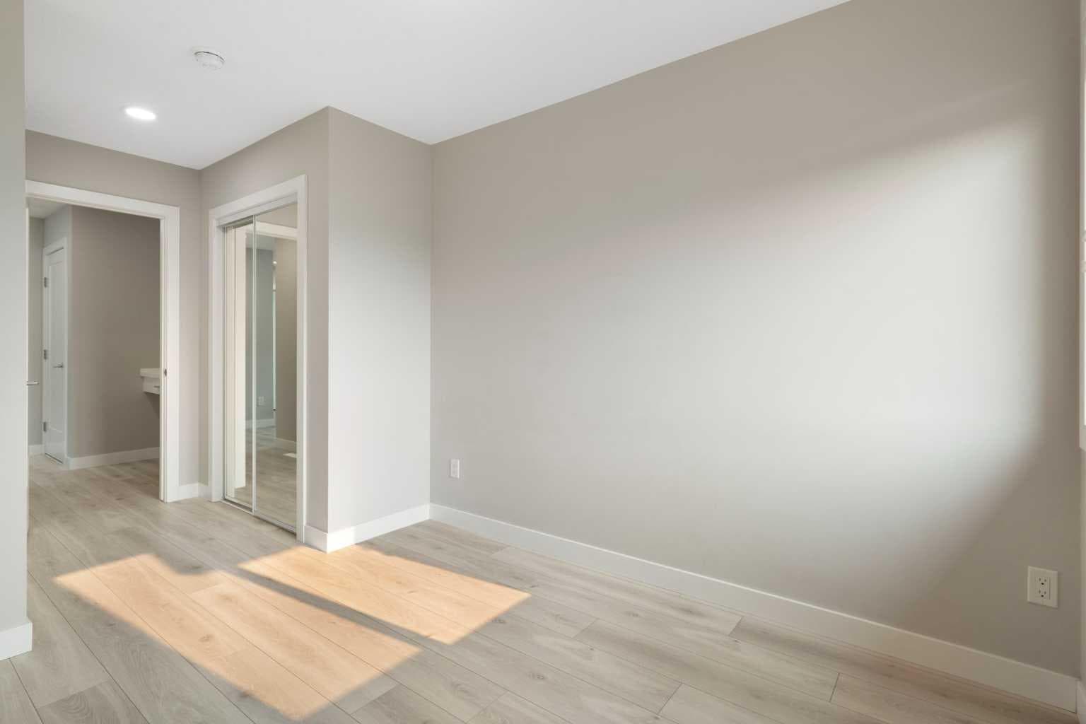 125 Corner Meadows Gate NE