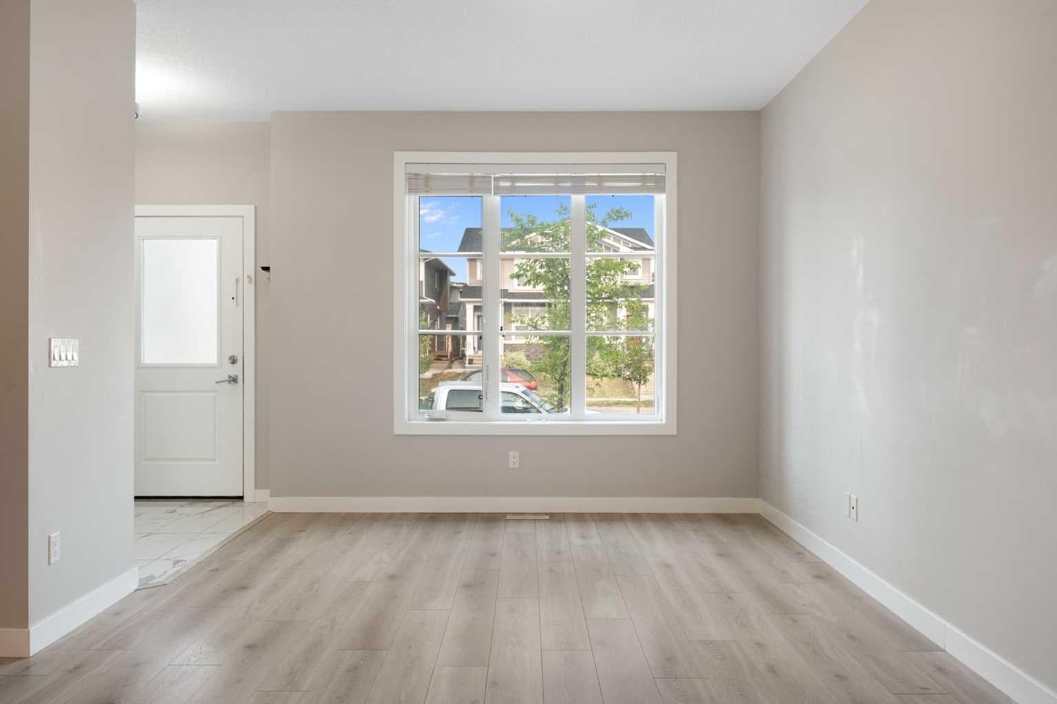 125 Corner Meadows Gate NE