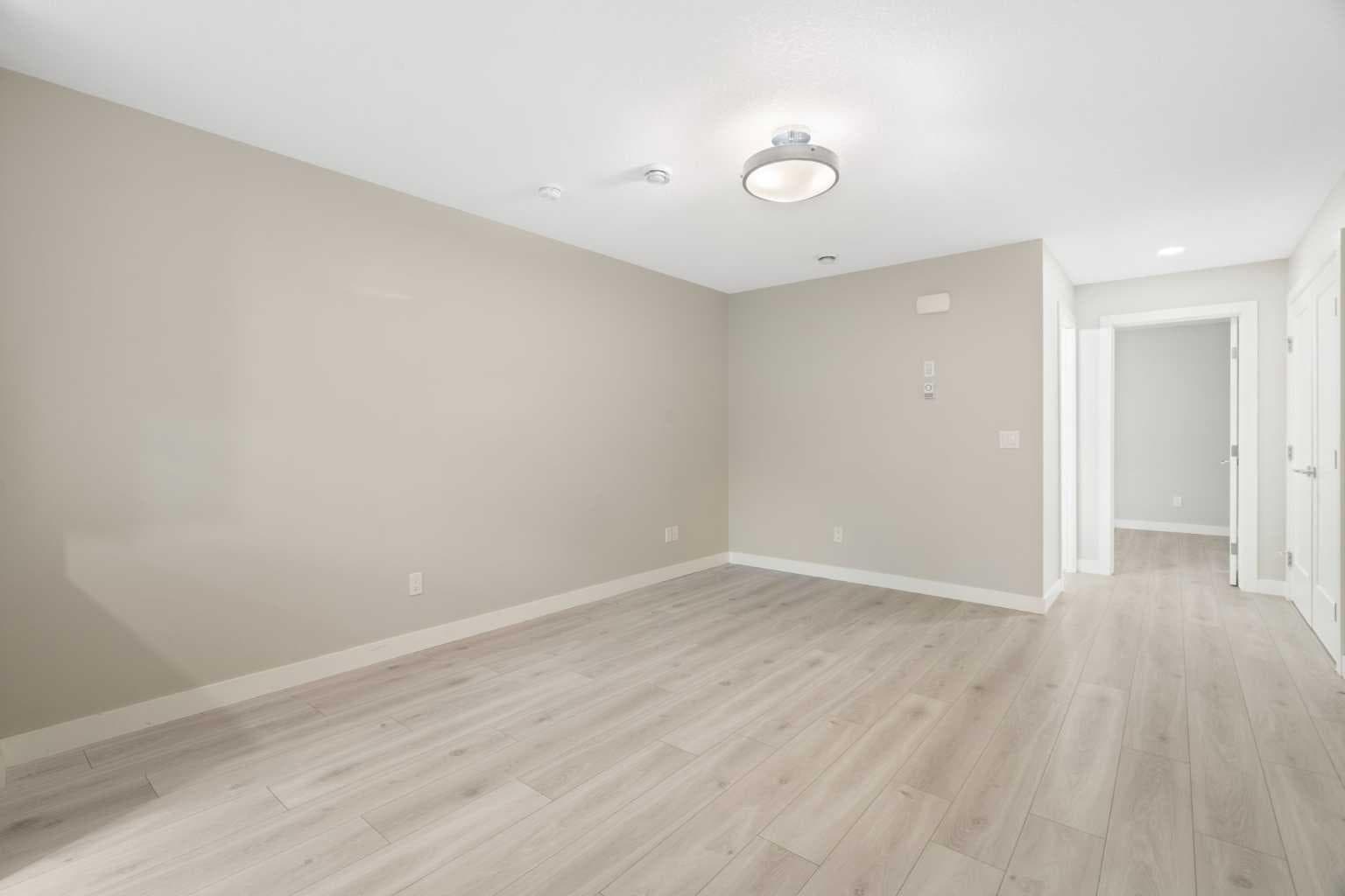 125 Corner Meadows Gate NE