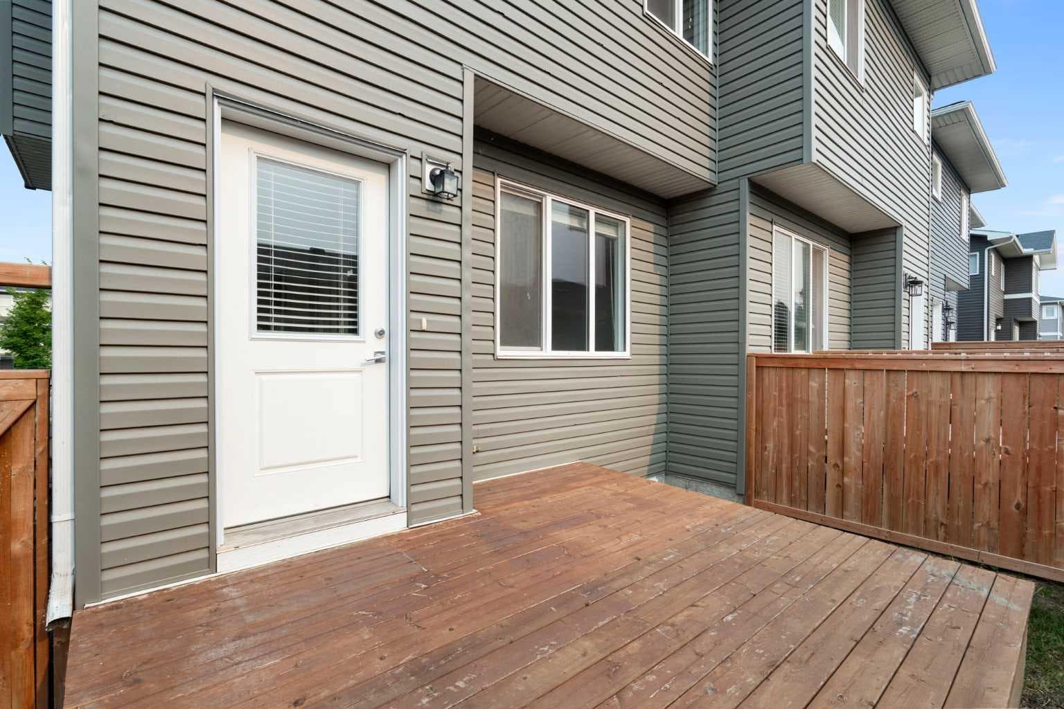 125 Corner Meadows Gate NE